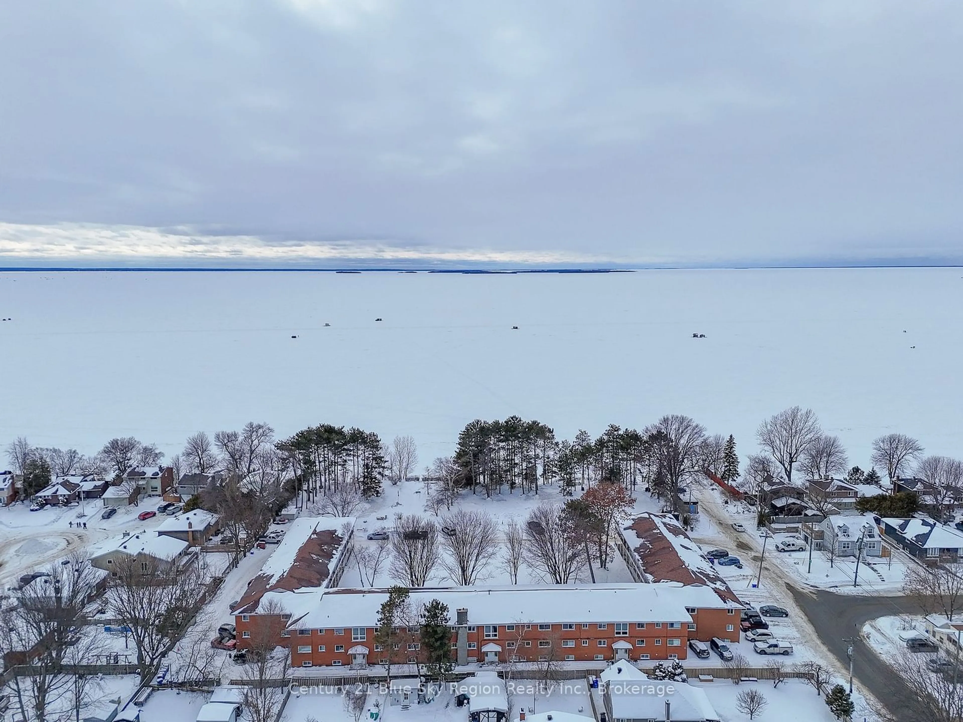 A pic from outside/outdoor area/front of a property/back of a property/a pic from drone, water/lake/river/ocean view for 40 Judge Ave #22, North Bay Ontario P1A 1B4