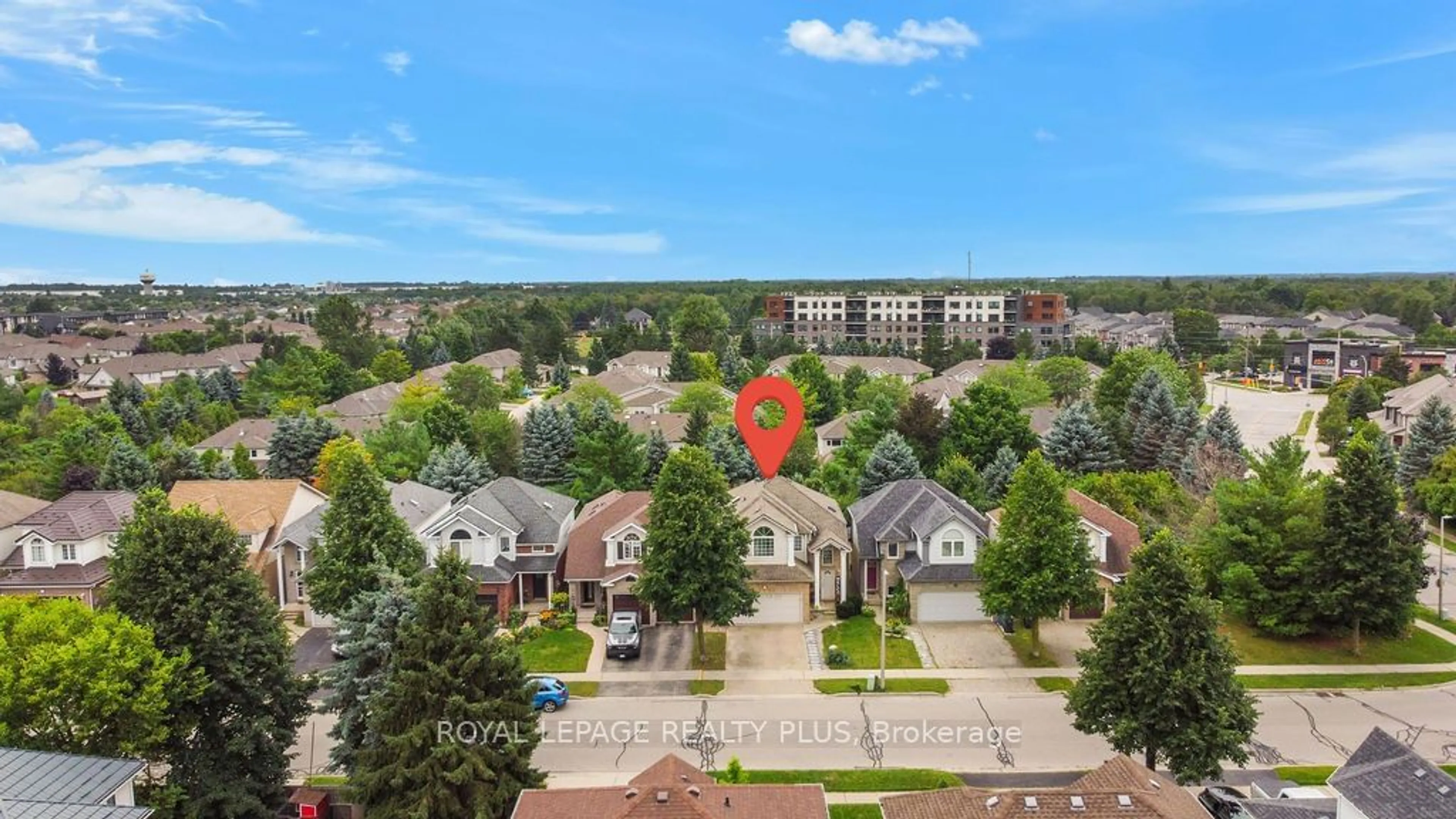 A pic from outside/outdoor area/front of a property/back of a property/a pic from drone, city buildings view from balcony for 117 Pine Ridge Dr, Guelph Ontario N2L 1H7