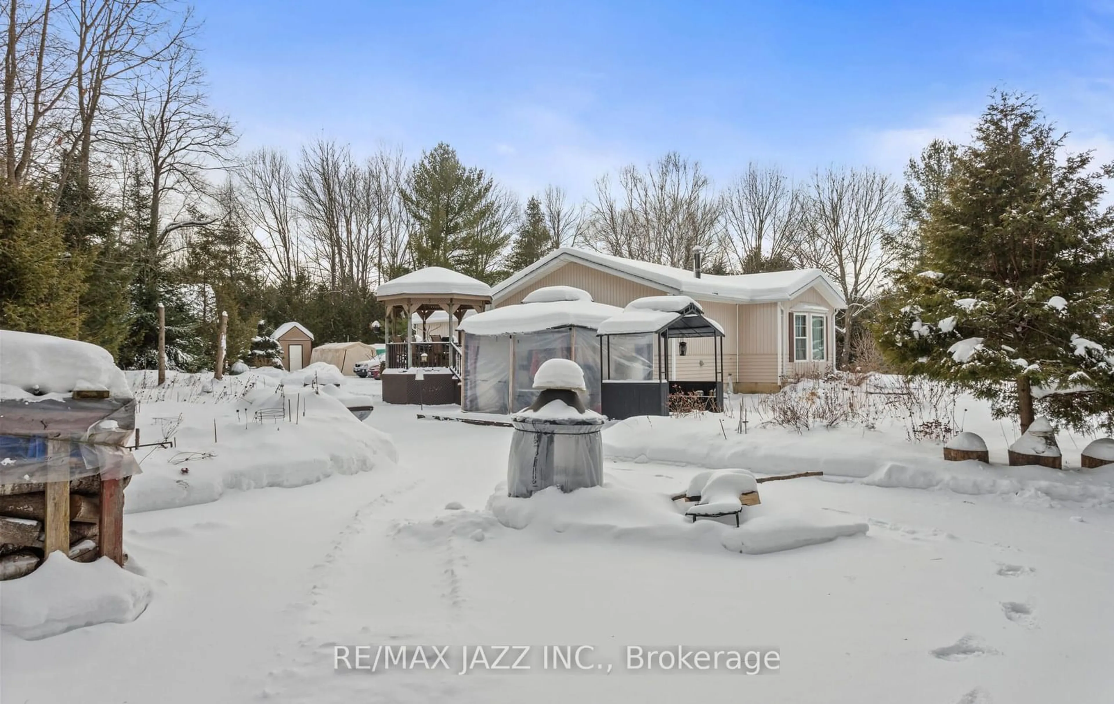 A pic from outside/outdoor area/front of a property/back of a property/a pic from drone, unknown for 3115 Meyers Rd, Hamilton Township Ontario K0K 1C0