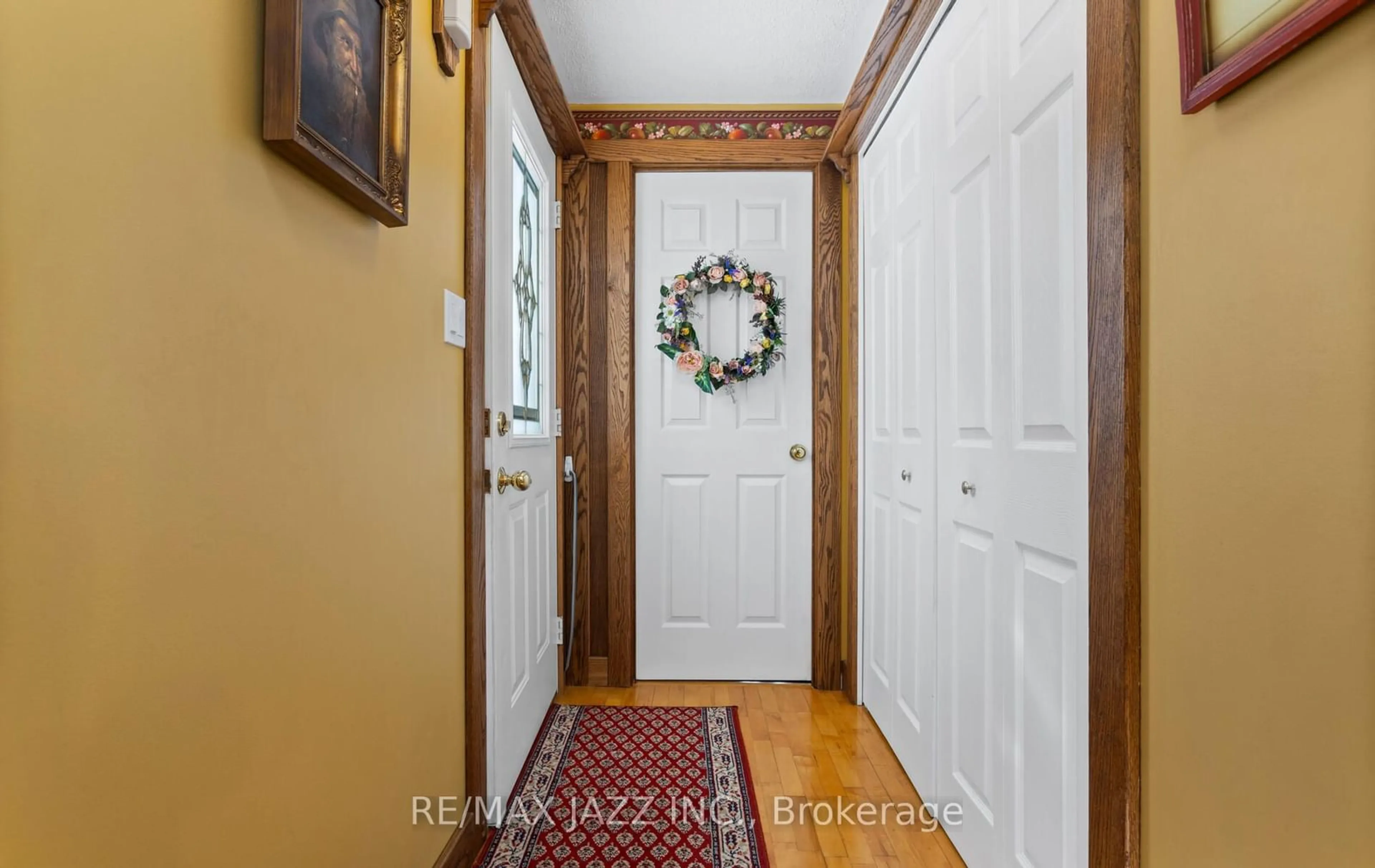 Indoor entryway for 3115 Meyers Rd, Hamilton Township Ontario K0K 1C0