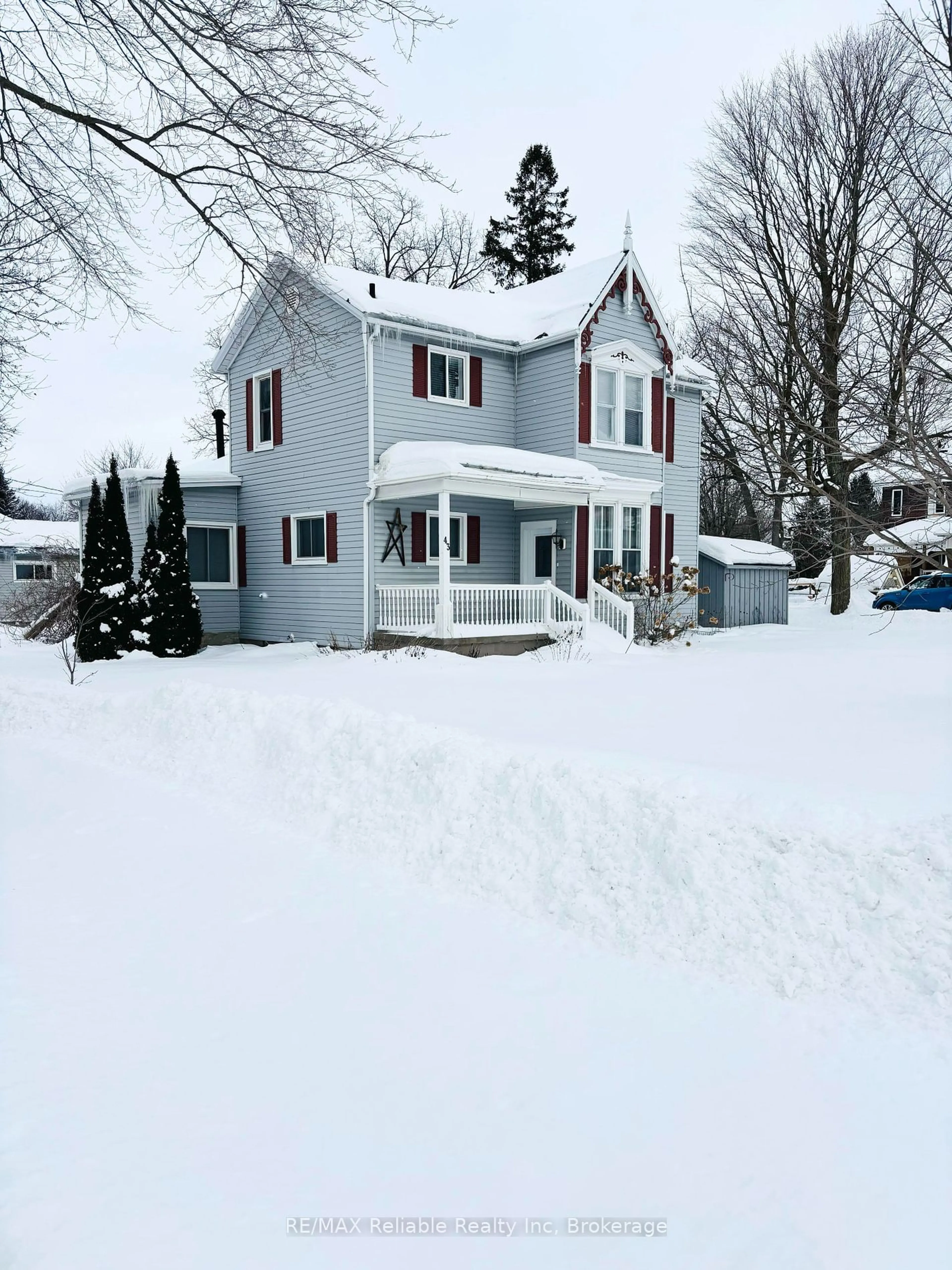 Home with vinyl exterior material, street for 43 Jarvis St, Huron East Ontario N0K 1W0