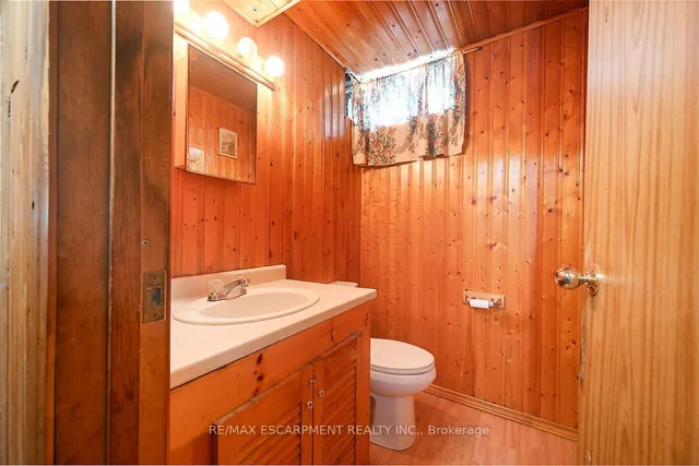 Additional property image - 105 Lilacside Dr