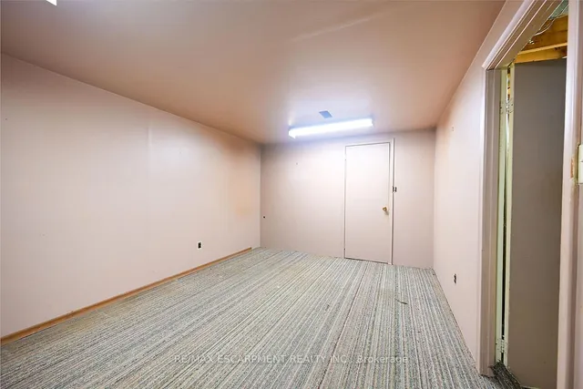 Additional property image - 105 Lilacside Dr