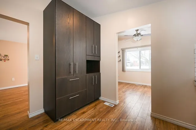 Additional property image - 105 Lilacside Dr