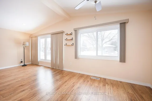 Additional property image - 105 Lilacside Dr