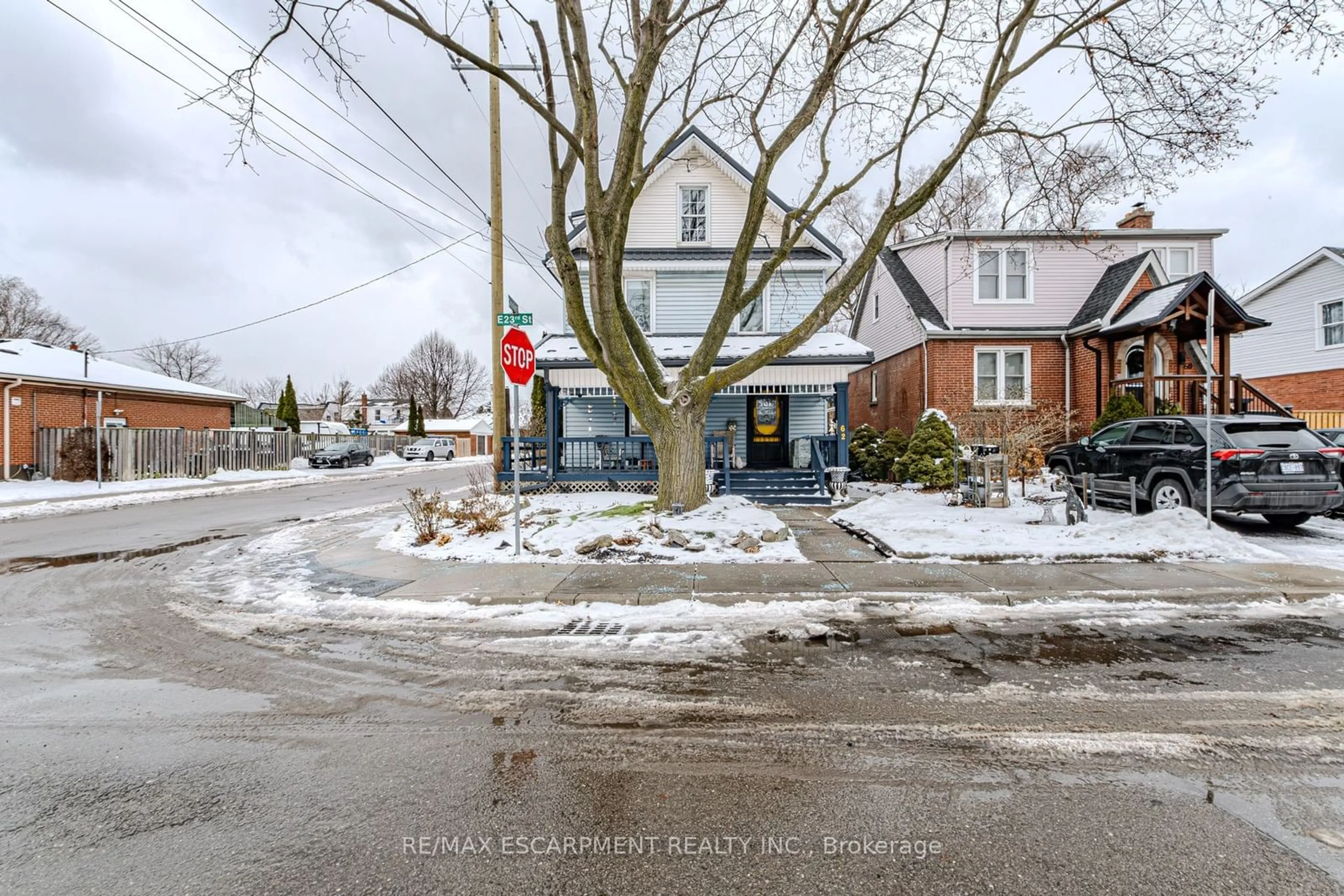 Unknown for 62 East 23rd St, Hamilton Ontario L8V 2W6