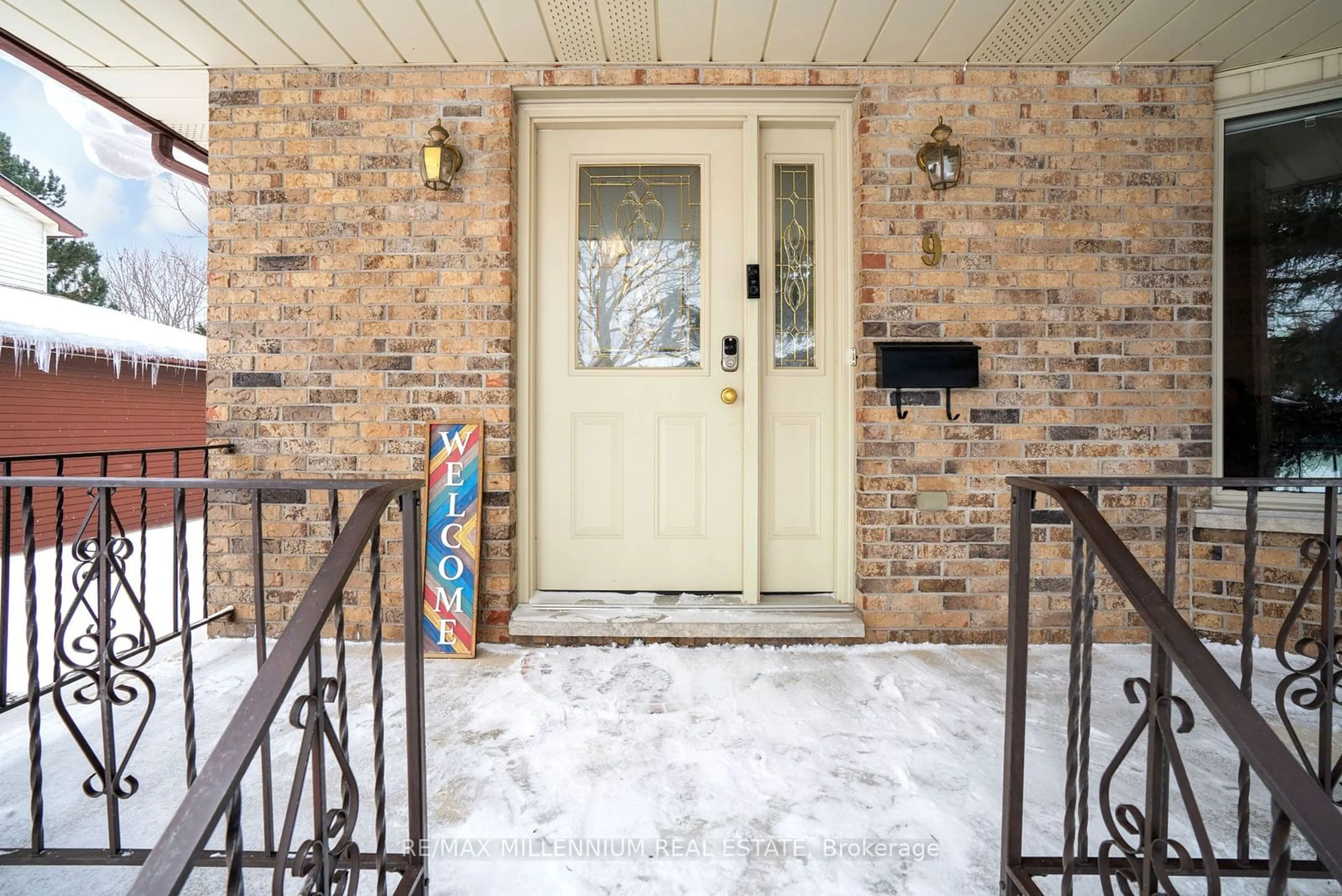 Indoor entryway for 9 Demille St, Stratford Ontario N4Z 1C5