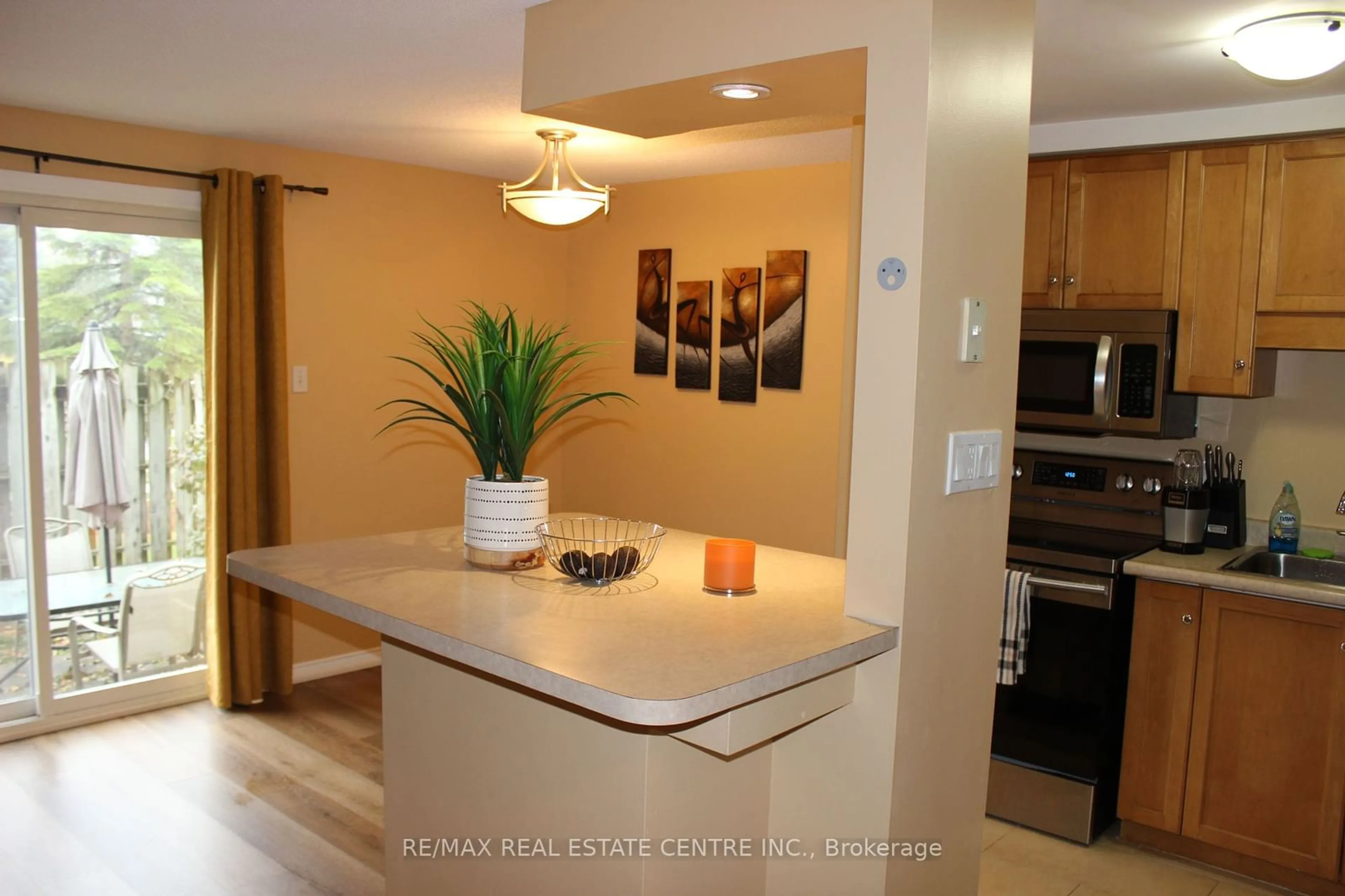 Open concept kitchen, ceramic/tile floor for 66 RODGERS Rd #41, Guelph Ontario N1G 4Y5