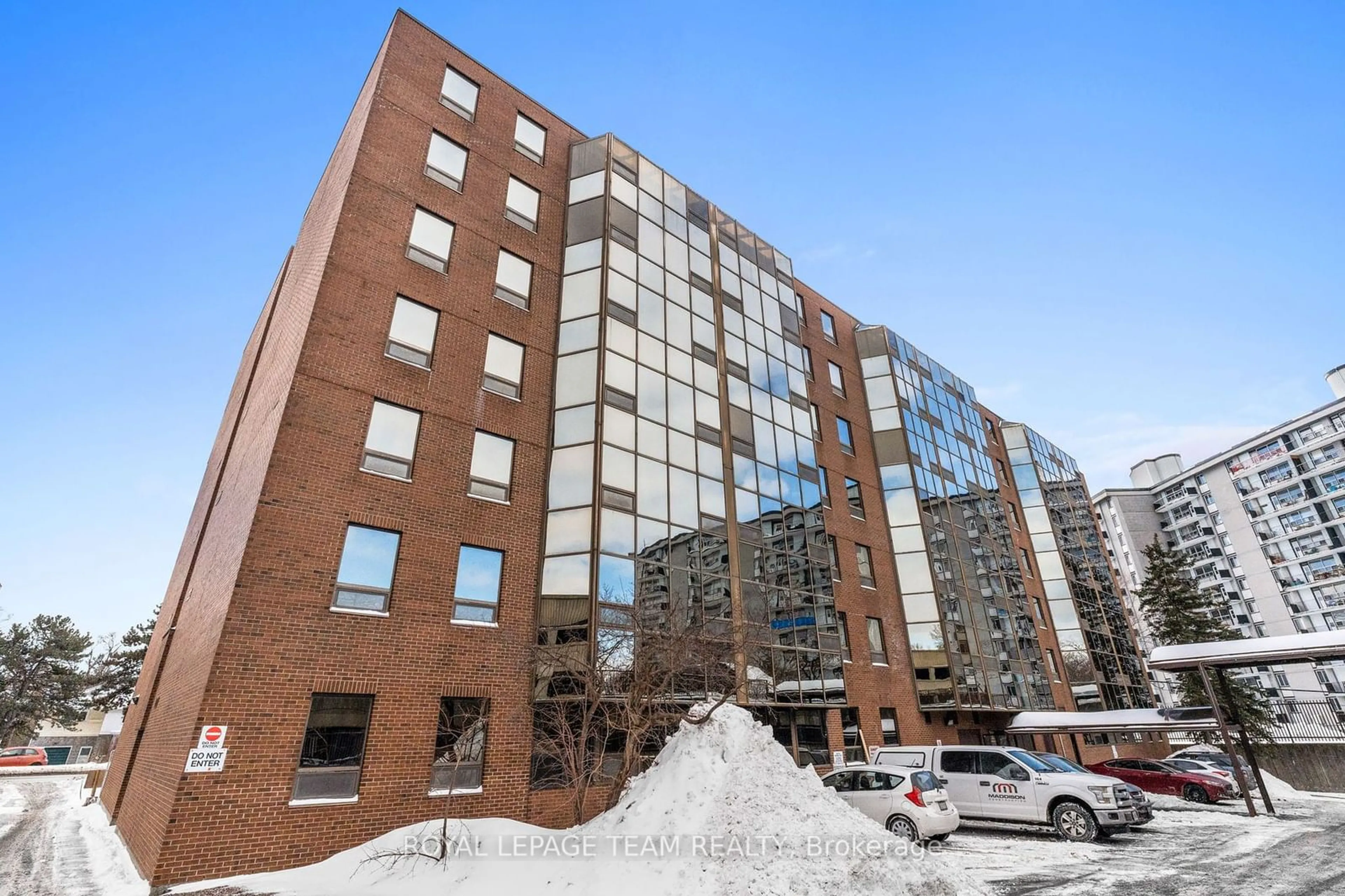 Unknown for 2019 Carling Ave #504, Ottawa Ontario K2A 4A2