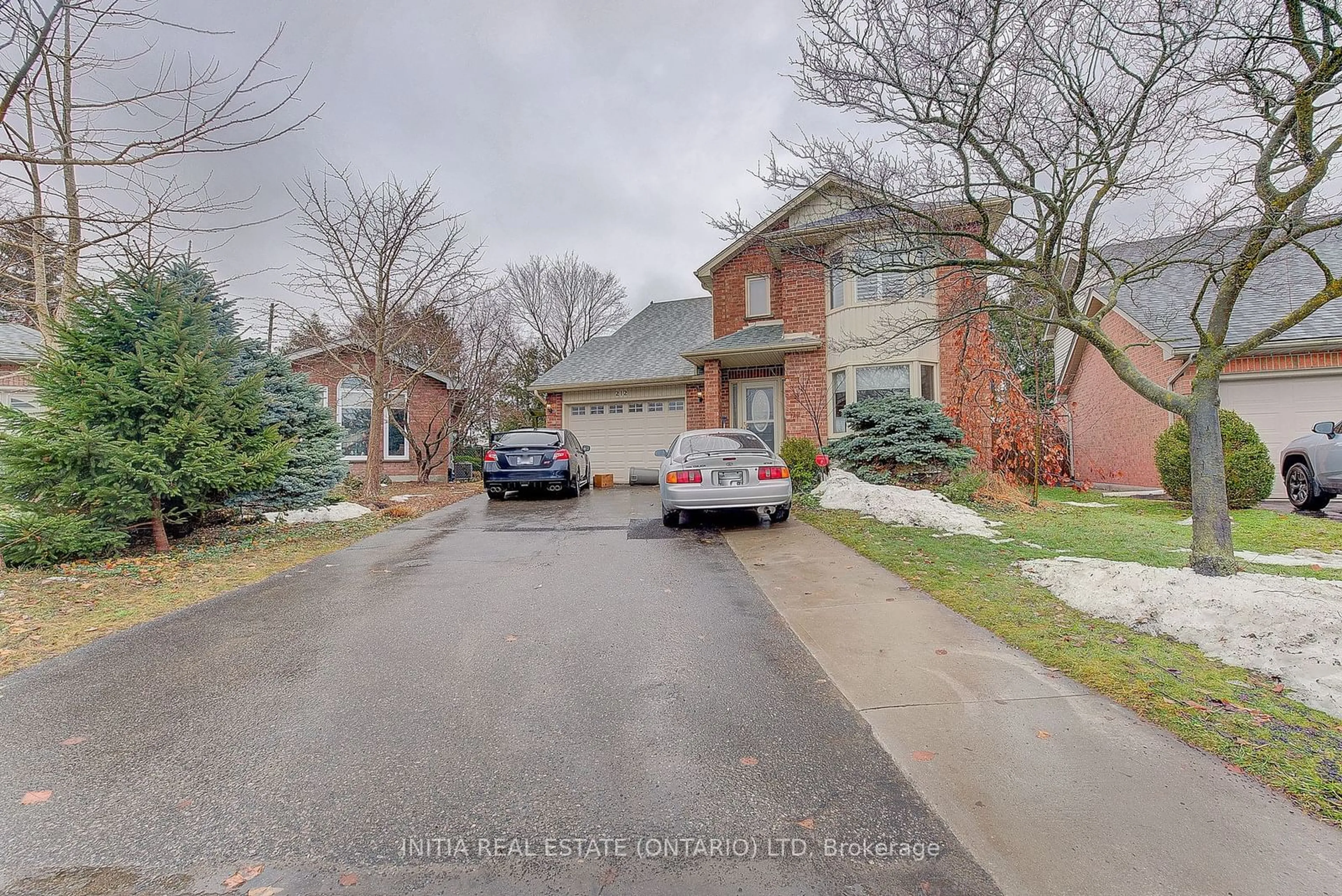 A pic from outside/outdoor area/front of a property/back of a property/a pic from drone, street for 212 Killarney Grve, London Ontario N5X 3X6