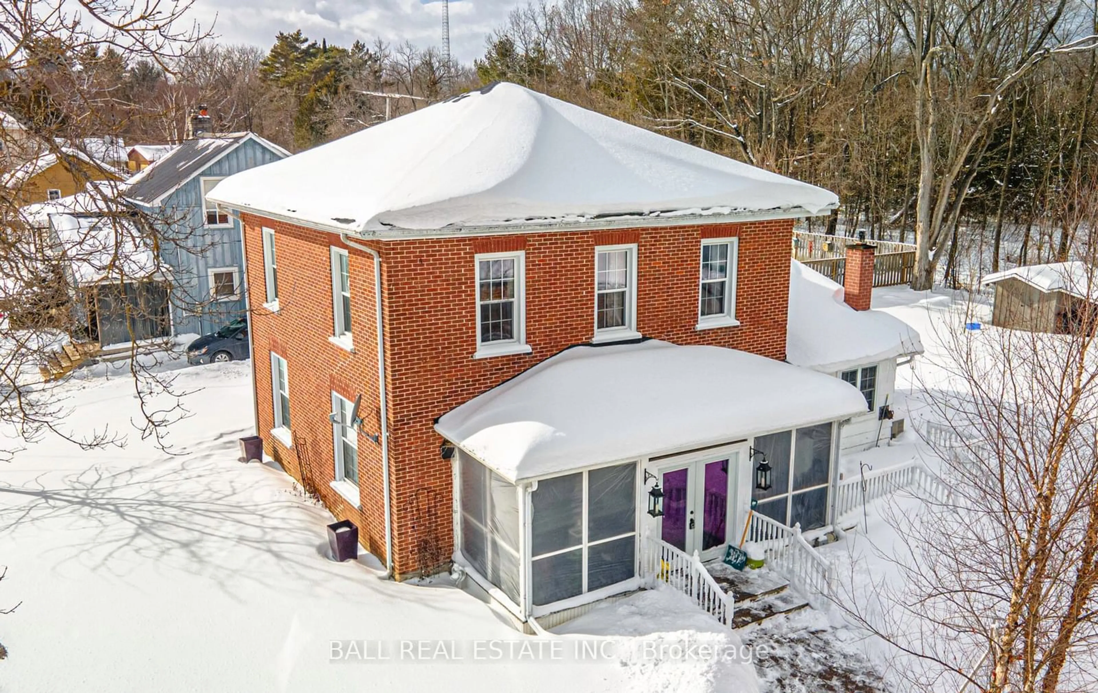 A pic from outside/outdoor area/front of a property/back of a property/a pic from drone, building for 2756 Chalmers Ave, Smith-Ennismore-Lakefield Ontario K0L 3G0