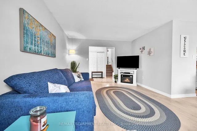 Additional property image - 30 Hopewell Cres