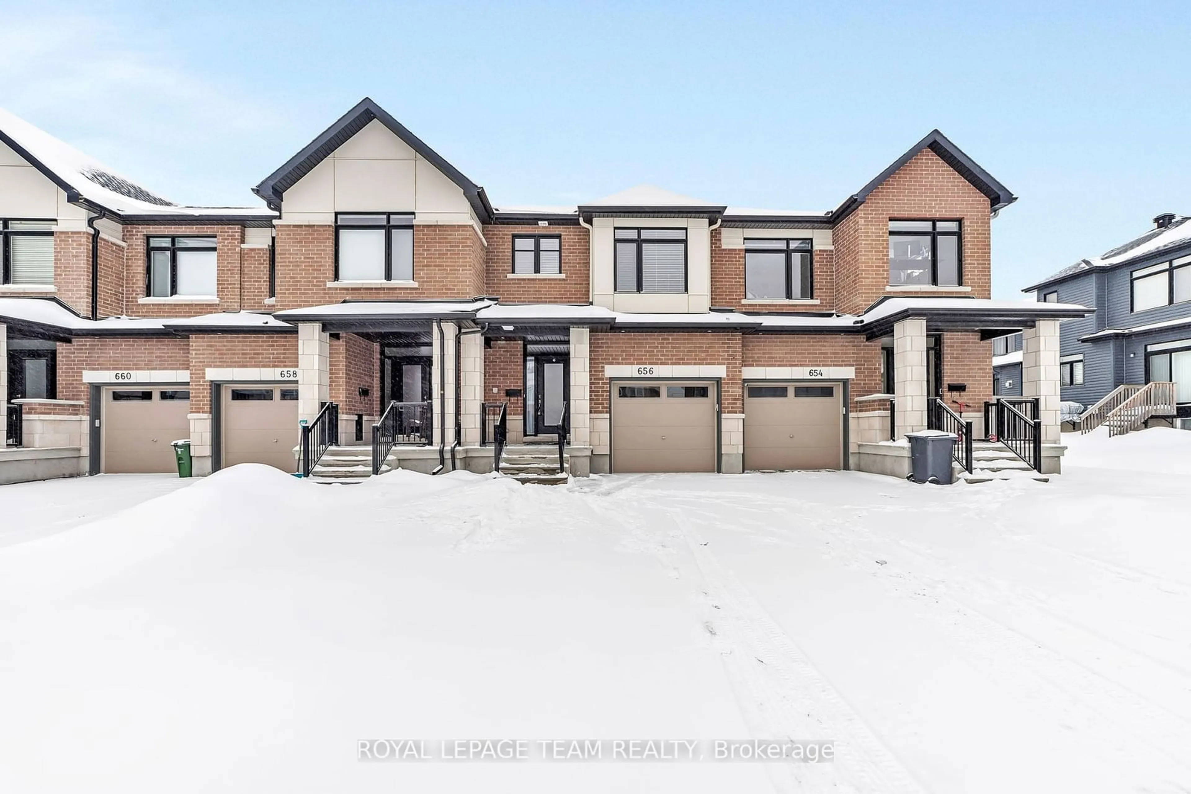 Unknown for 656 Putney Cres, Stittsville - Munster - Richmond Ontario K2S 2N7