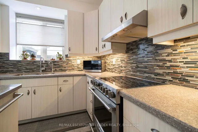 Additional property image - 16 Harley Lane