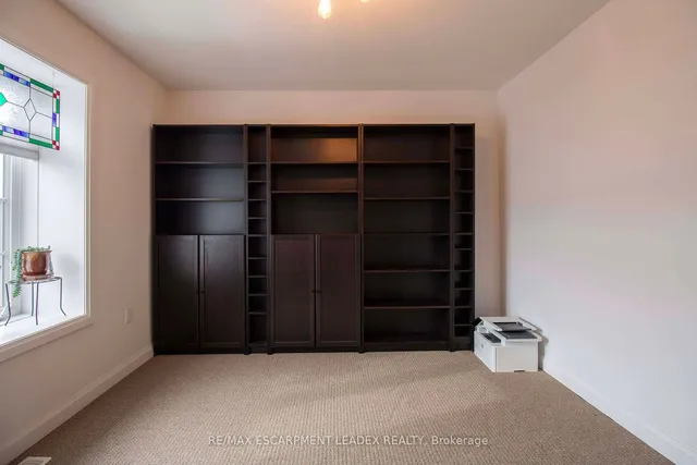 Additional property image - 16 Harley Lane