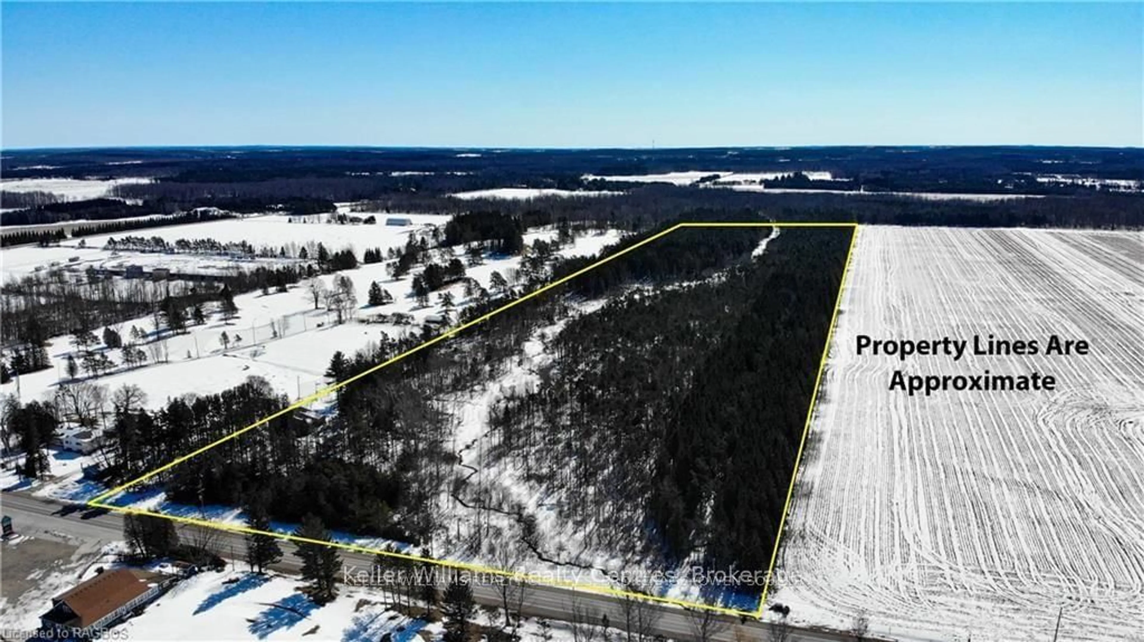 A pic from outside/outdoor area/front of a property/back of a property/a pic from drone, unknown for 685 BRUCE ROAD 8, South Bruce Peninsula Ontario N0H 2T0