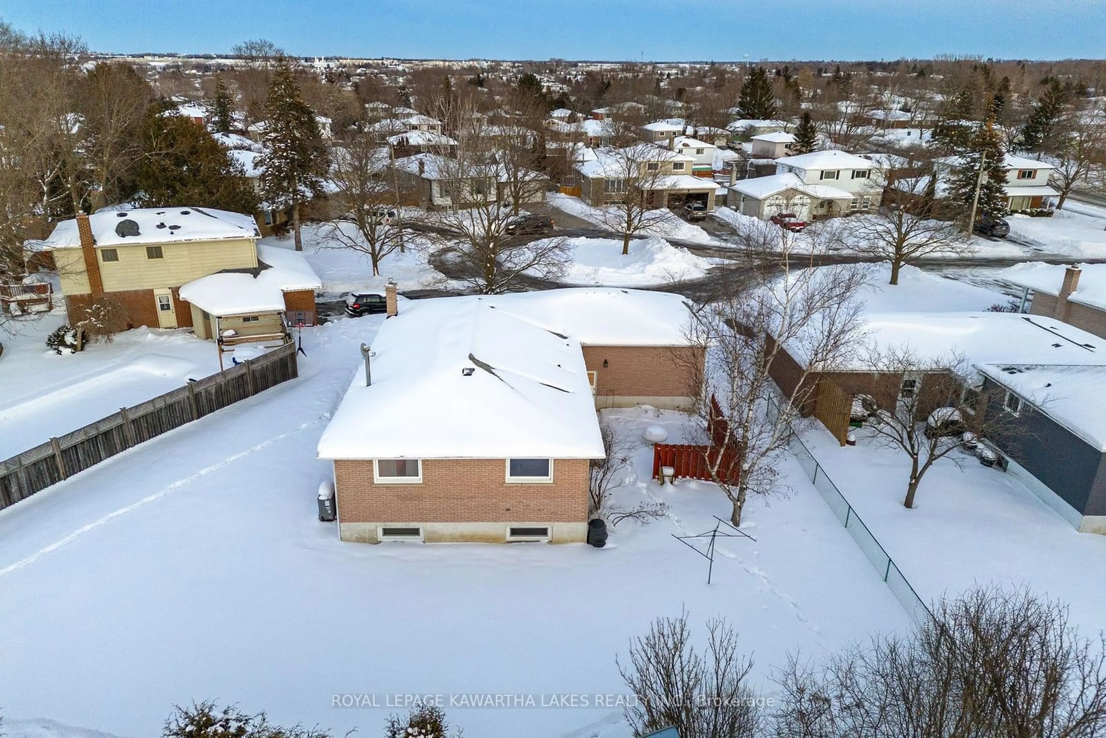 A pic from outside/outdoor area/front of a property/back of a property/a pic from drone, street for 14 Nordale Crt, Kawartha Lakes Ontario K9V 4V5