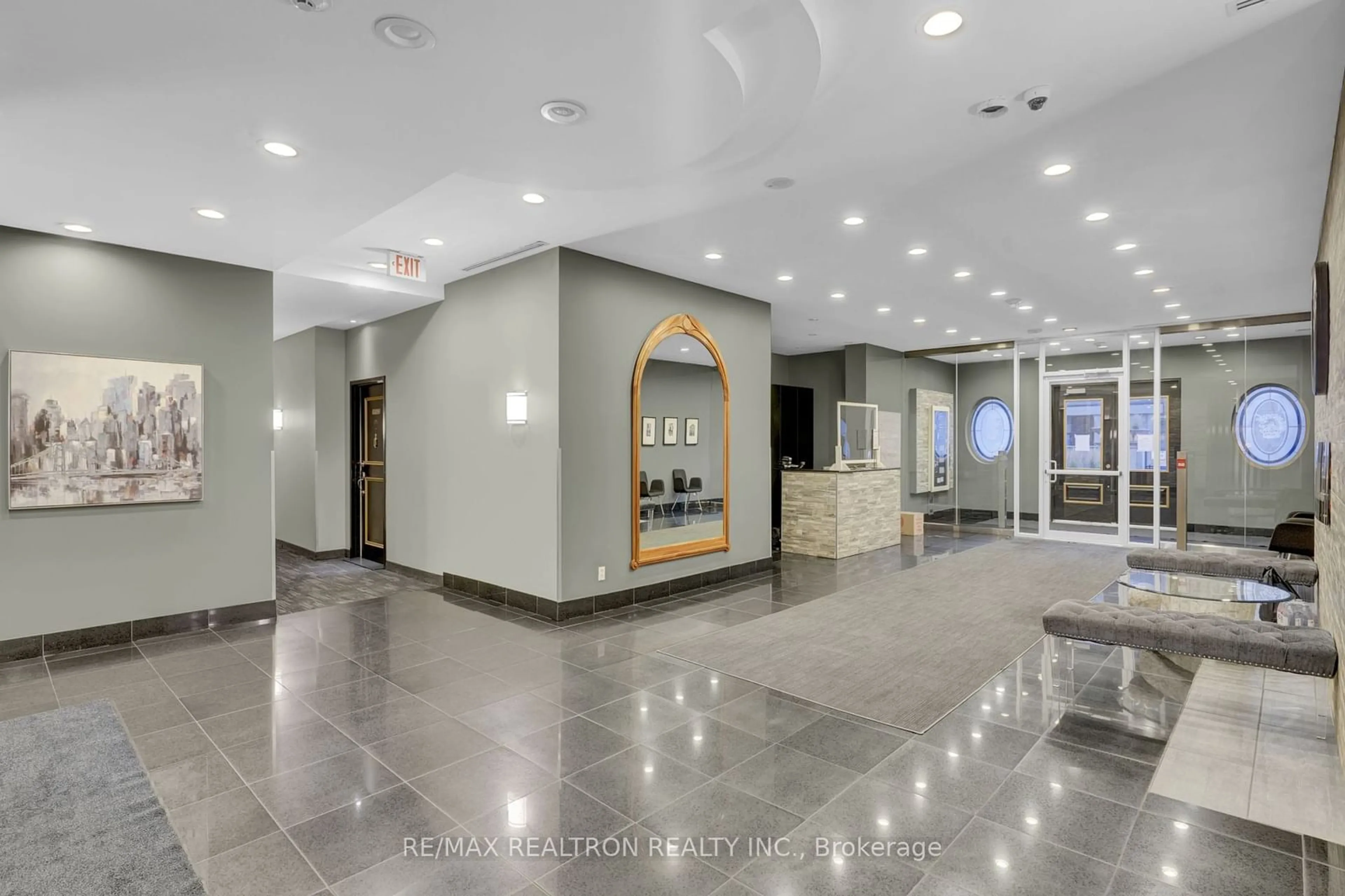 Lobby for 135 James St #612, Hamilton Ontario L8P 2Z6