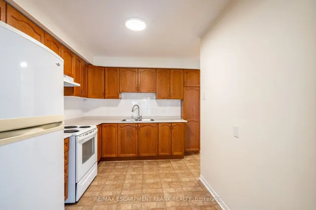 Additional property image - 1310 Upper Wentworth St Unit 7