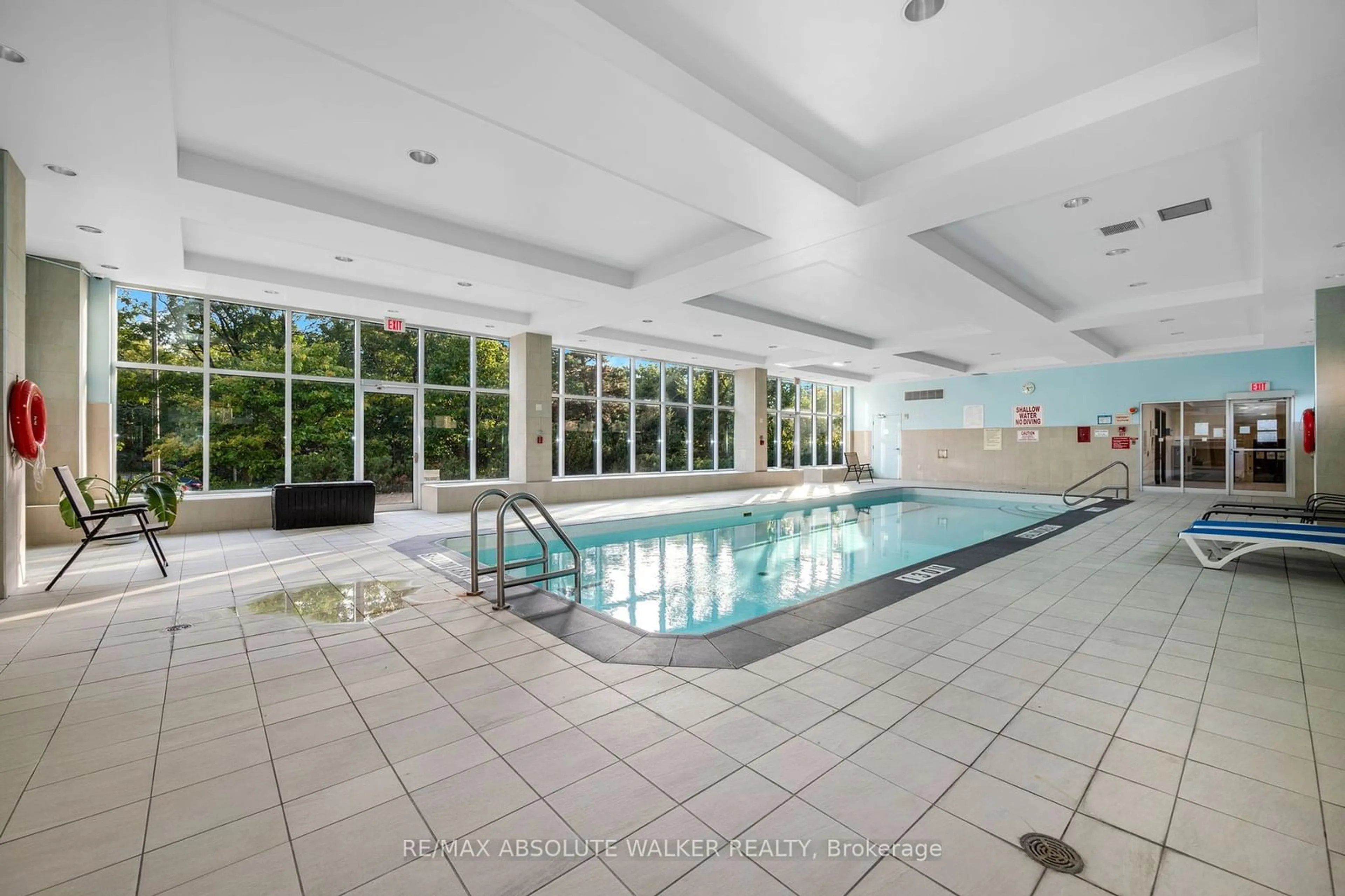 Pool for 90 LANDRY St #206, Vanier and Kingsview Park Ontario K1L 0A9