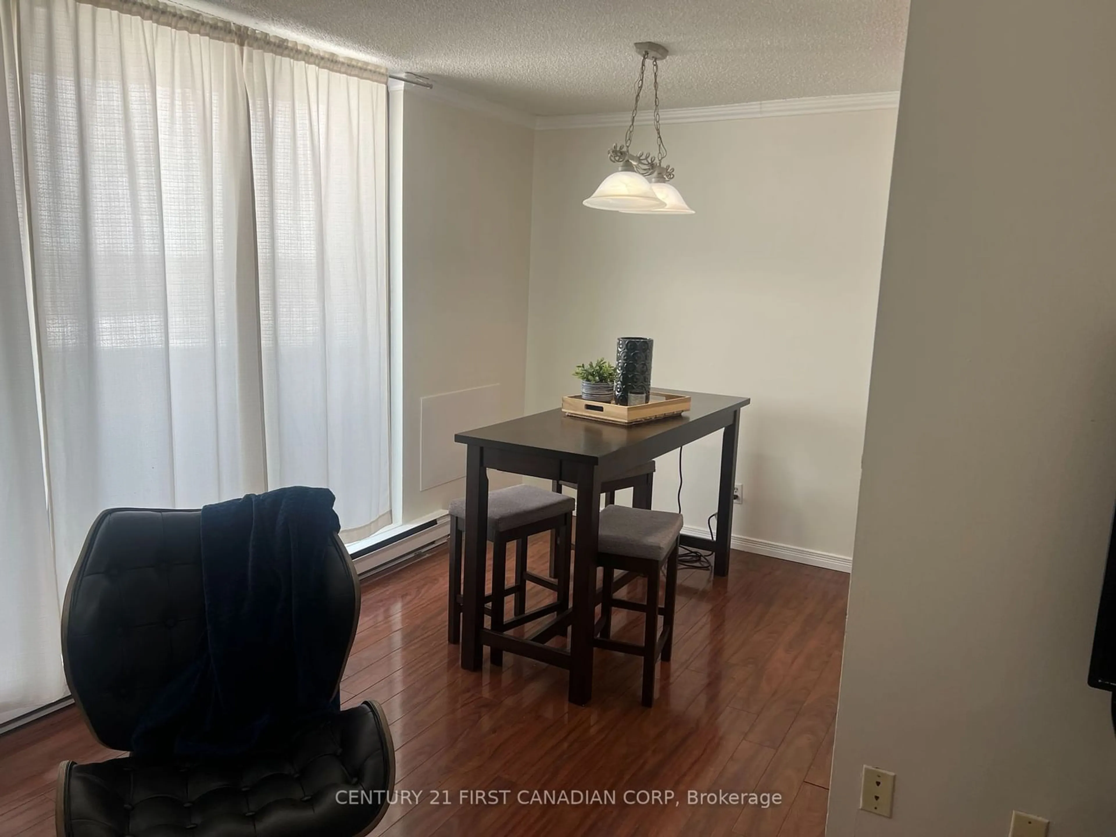 A pic of a room for 1103 Jalna Blvd #812, London Ontario N6E 2W8