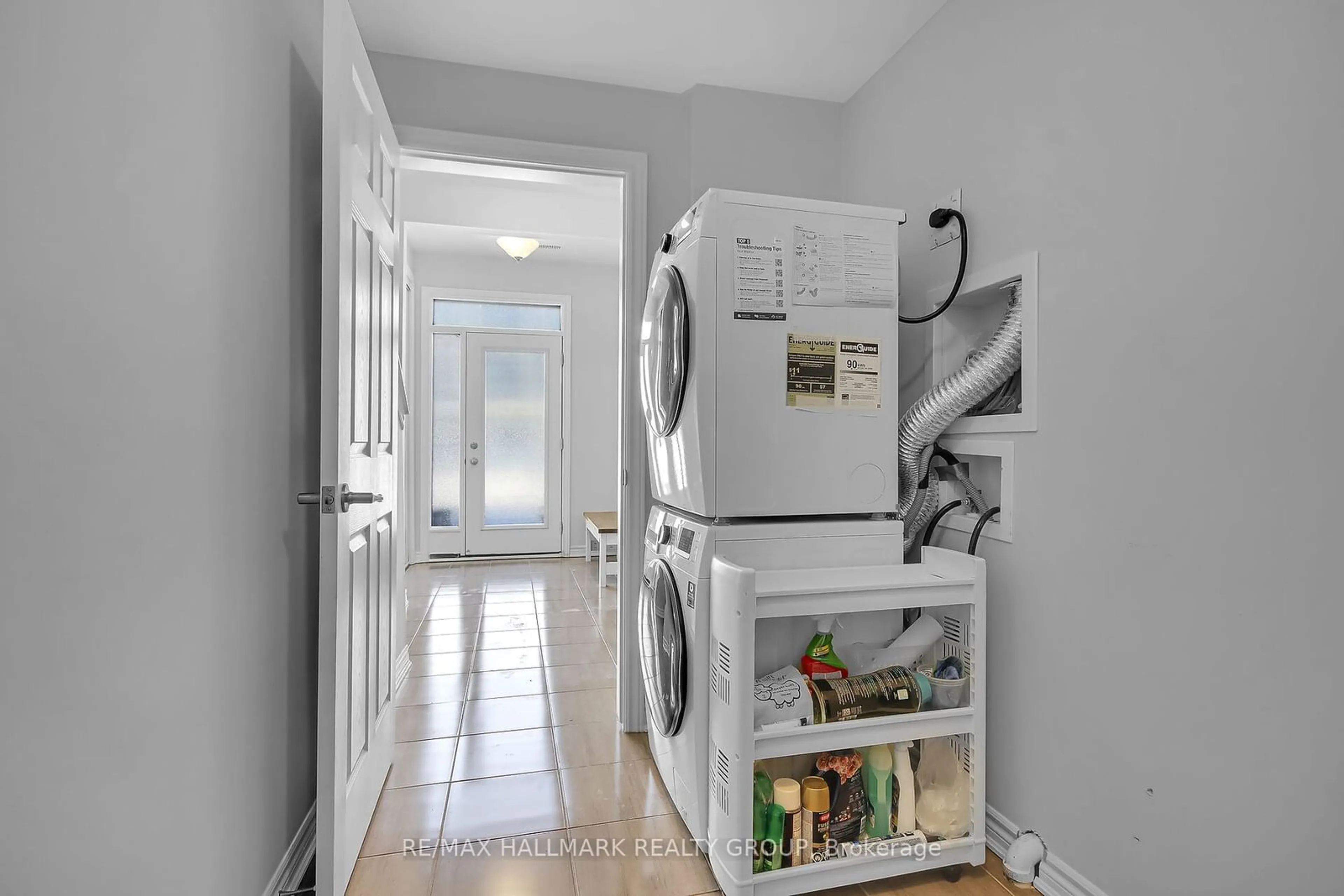 Laundry room for 30 Caspian Row, Kanata Ontario K2V 0R7