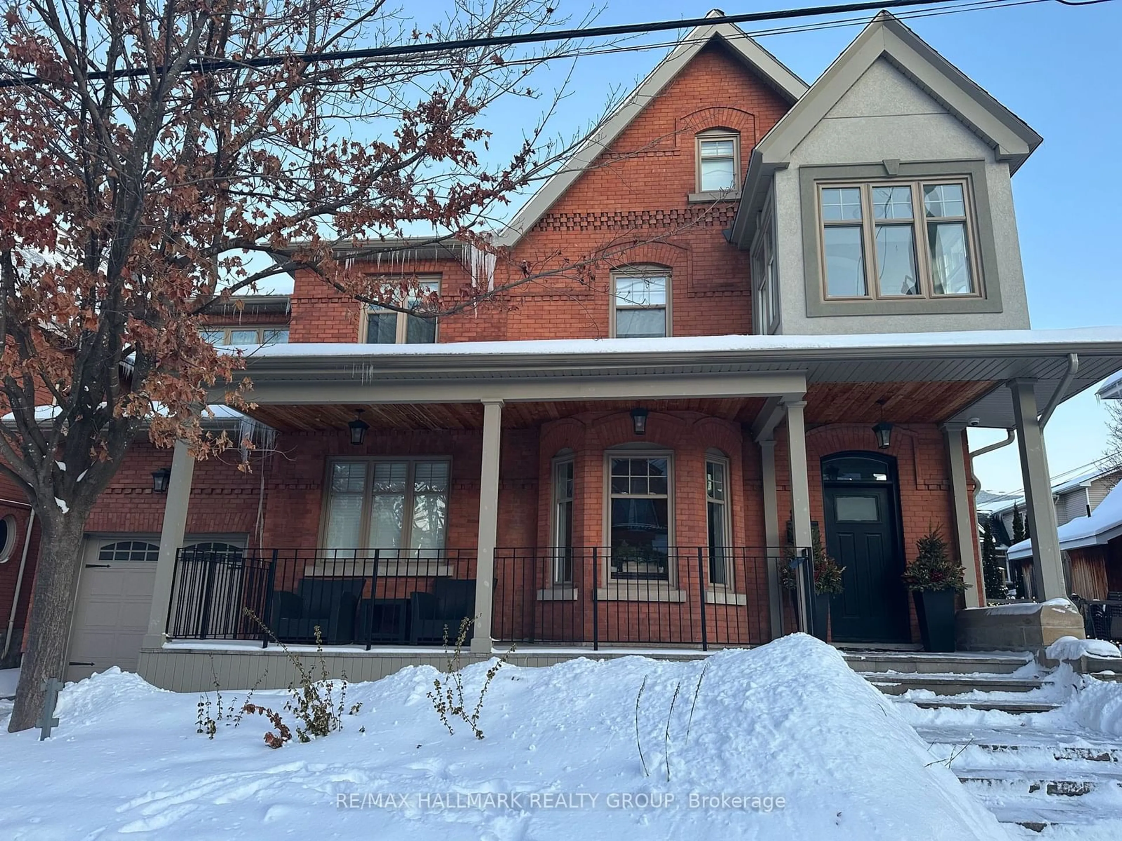 Home with brick exterior material, street for 89 FOURTH Ave, Ottawa Ontario K1S 2L1