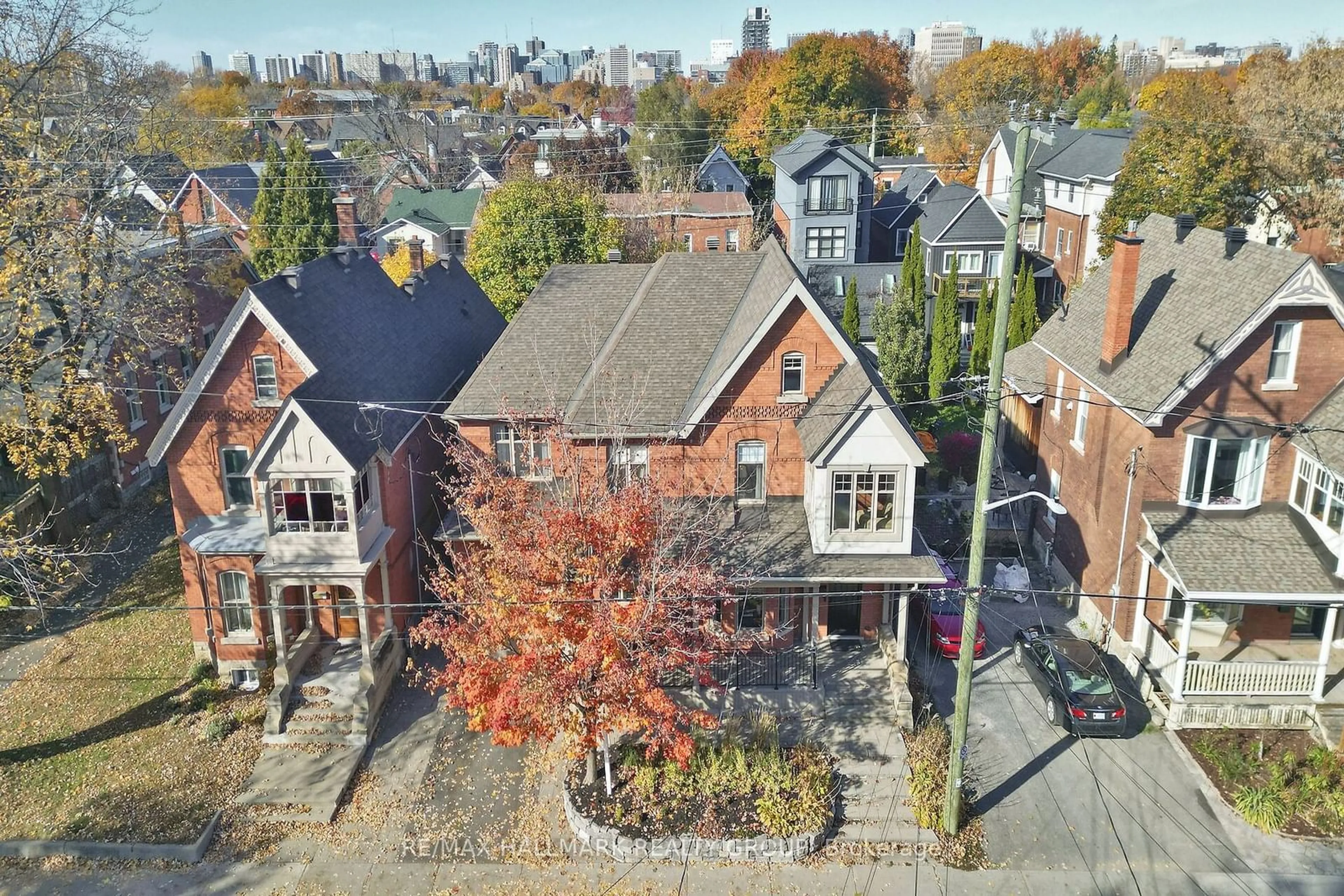 A pic from outside/outdoor area/front of a property/back of a property/a pic from drone, street for 89 FOURTH Ave, Glebe - Ottawa East and Area Ontario K1S 2L1