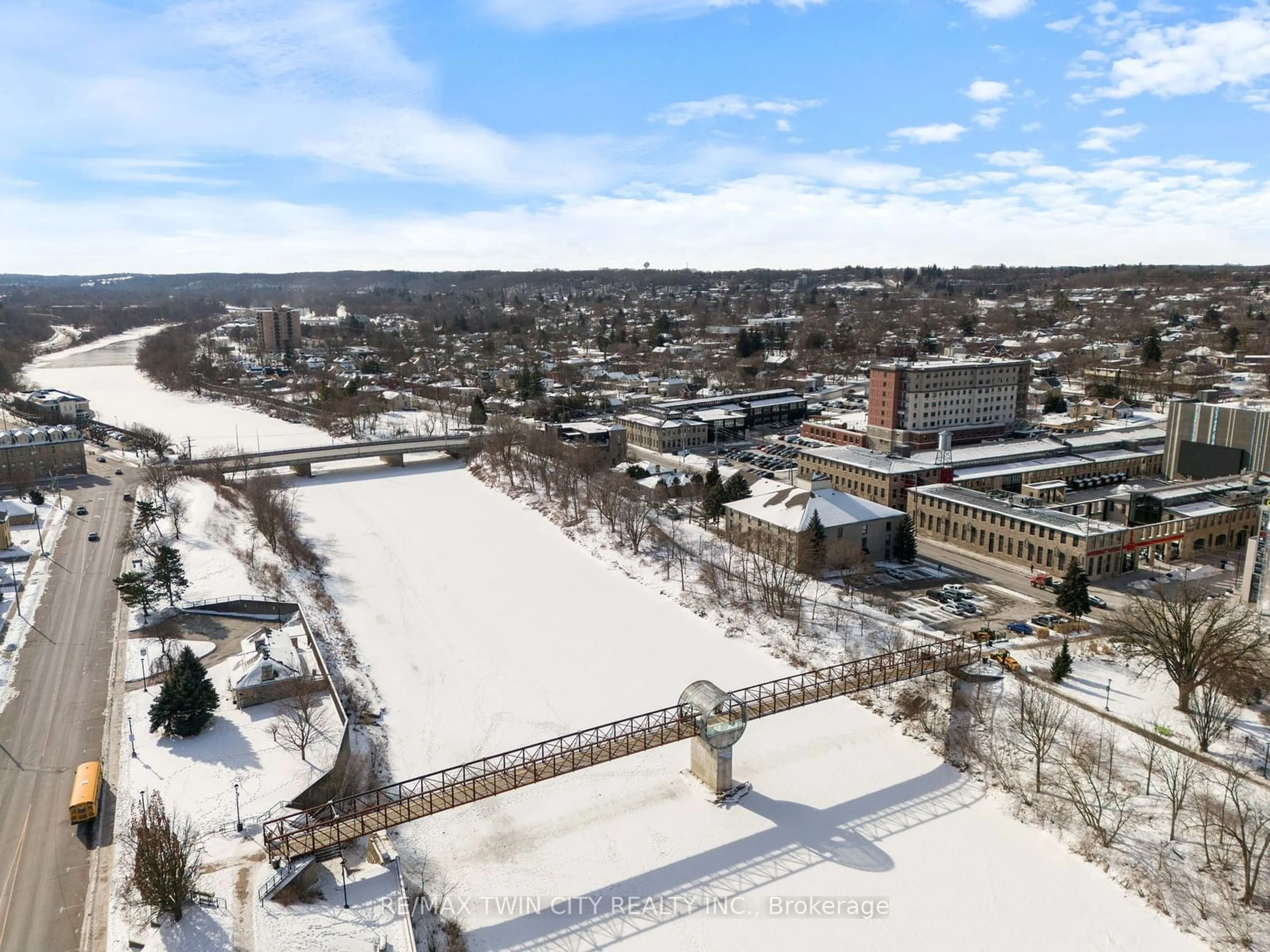 A pic from outside/outdoor area/front of a property/back of a property/a pic from drone, street for 69 Francis St, Cambridge Ontario N1S 1Z9