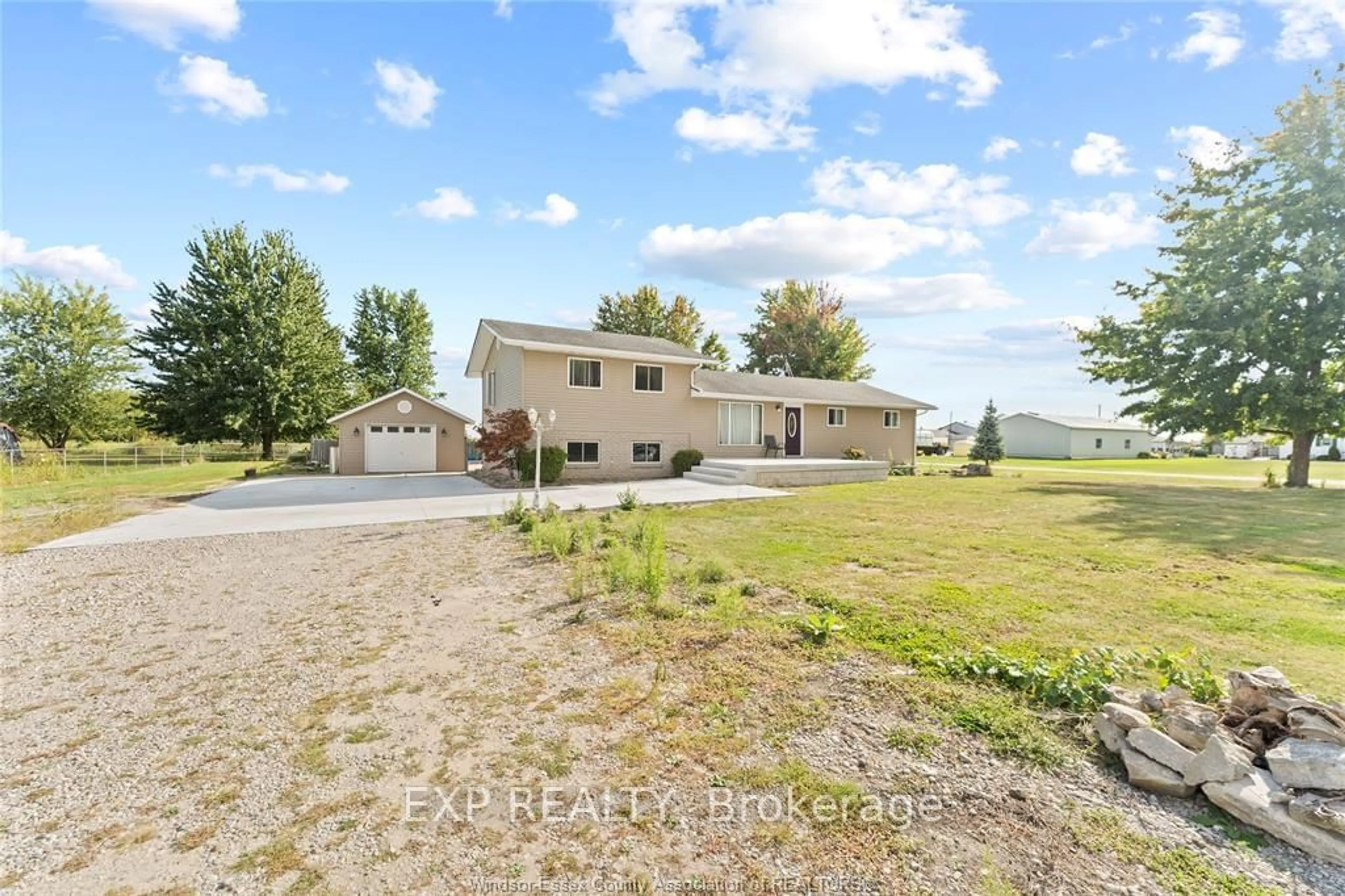 A pic from outside/outdoor area/front of a property/back of a property/a pic from drone, water/lake/river/ocean view for 2617 Gesto Rd, Windsor Ontario N8M 2X6