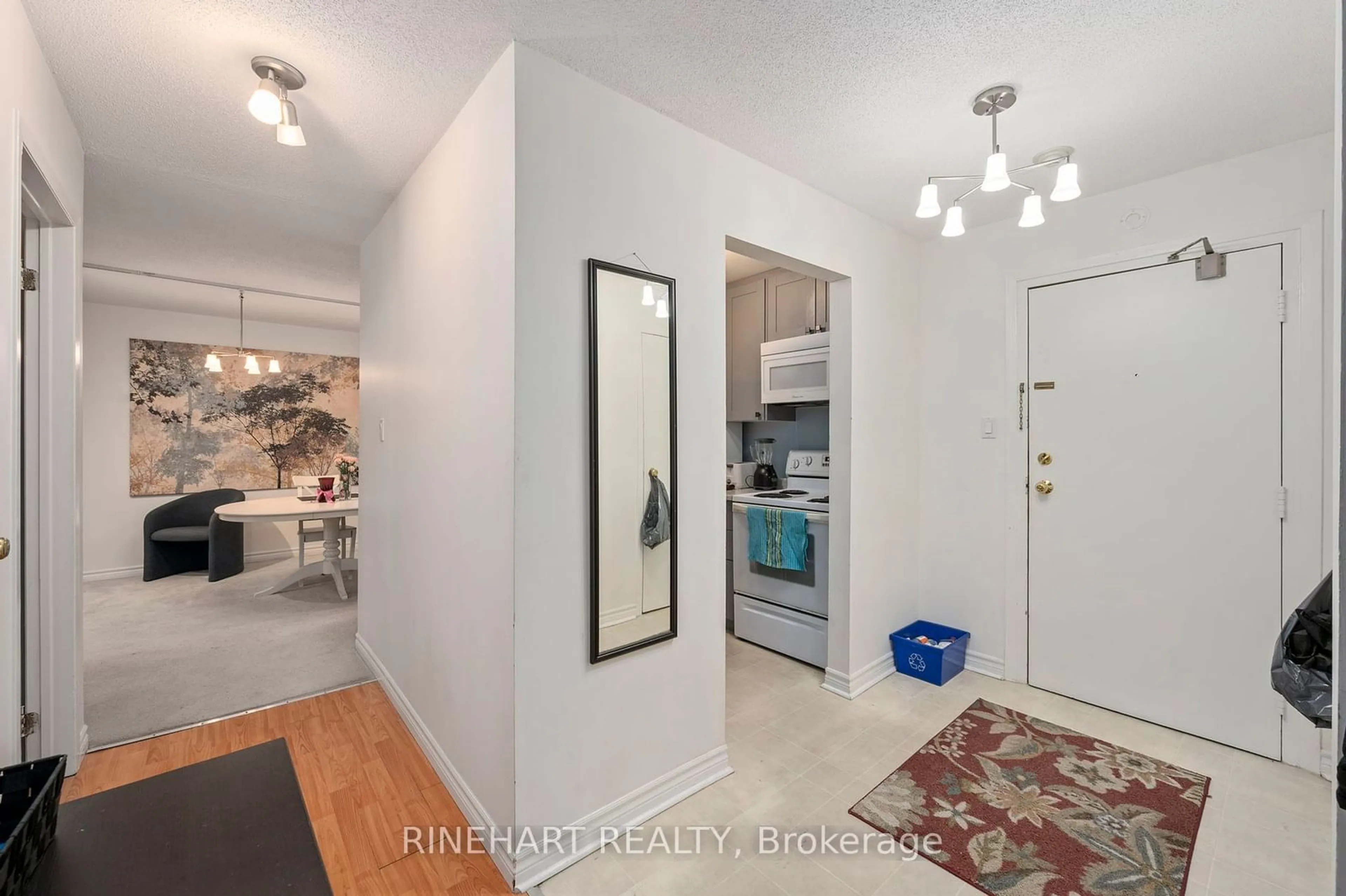 Indoor entryway for 136 Conway Dr #63, London Ontario N6E 3N1