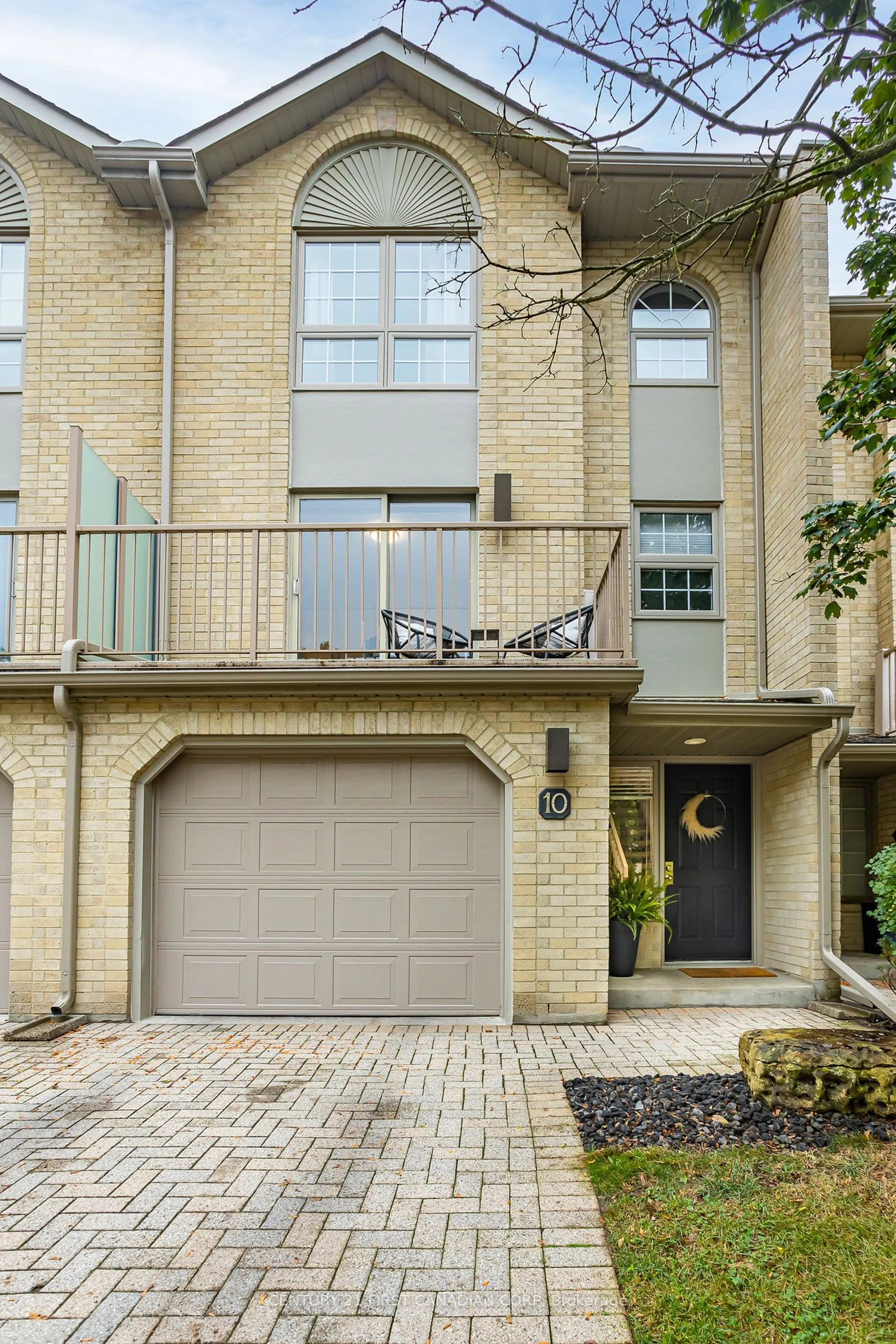 Home with brick exterior material, street for 1399 Commissioners Rd #10, London Ontario N6K 4G9