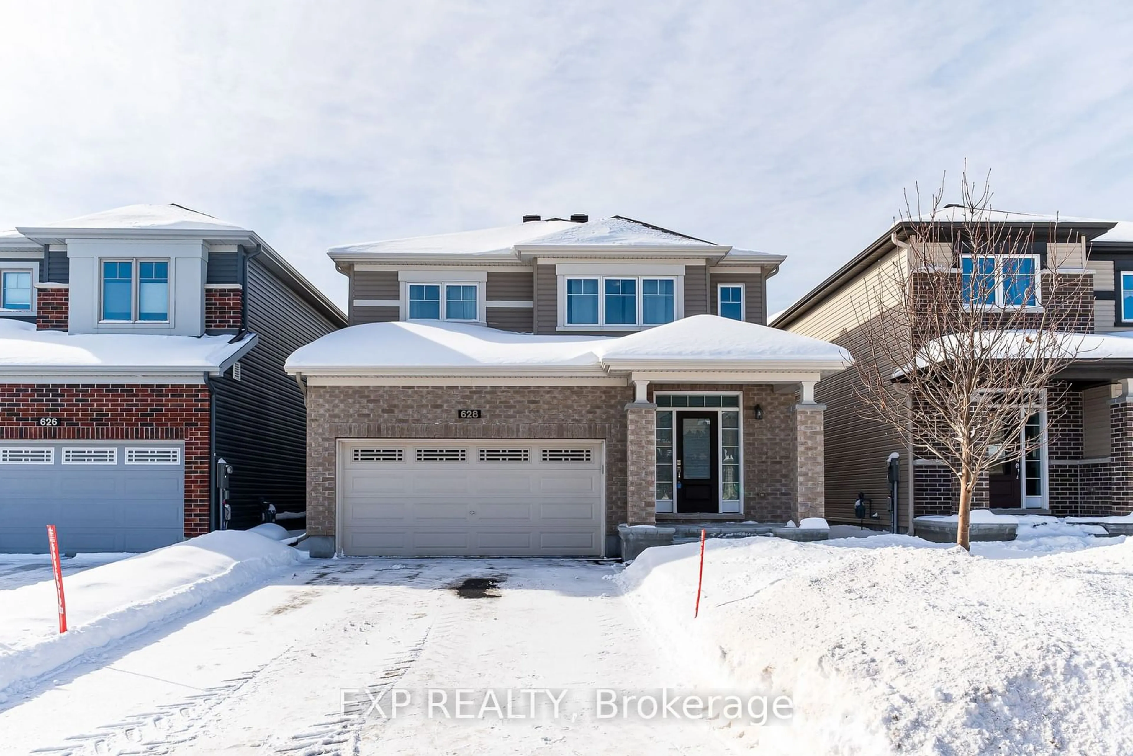 Home with brick exterior material, street for 628 Eagle Crest Hts, Stittsville - Munster - Richmond Ontario K2S 2E6