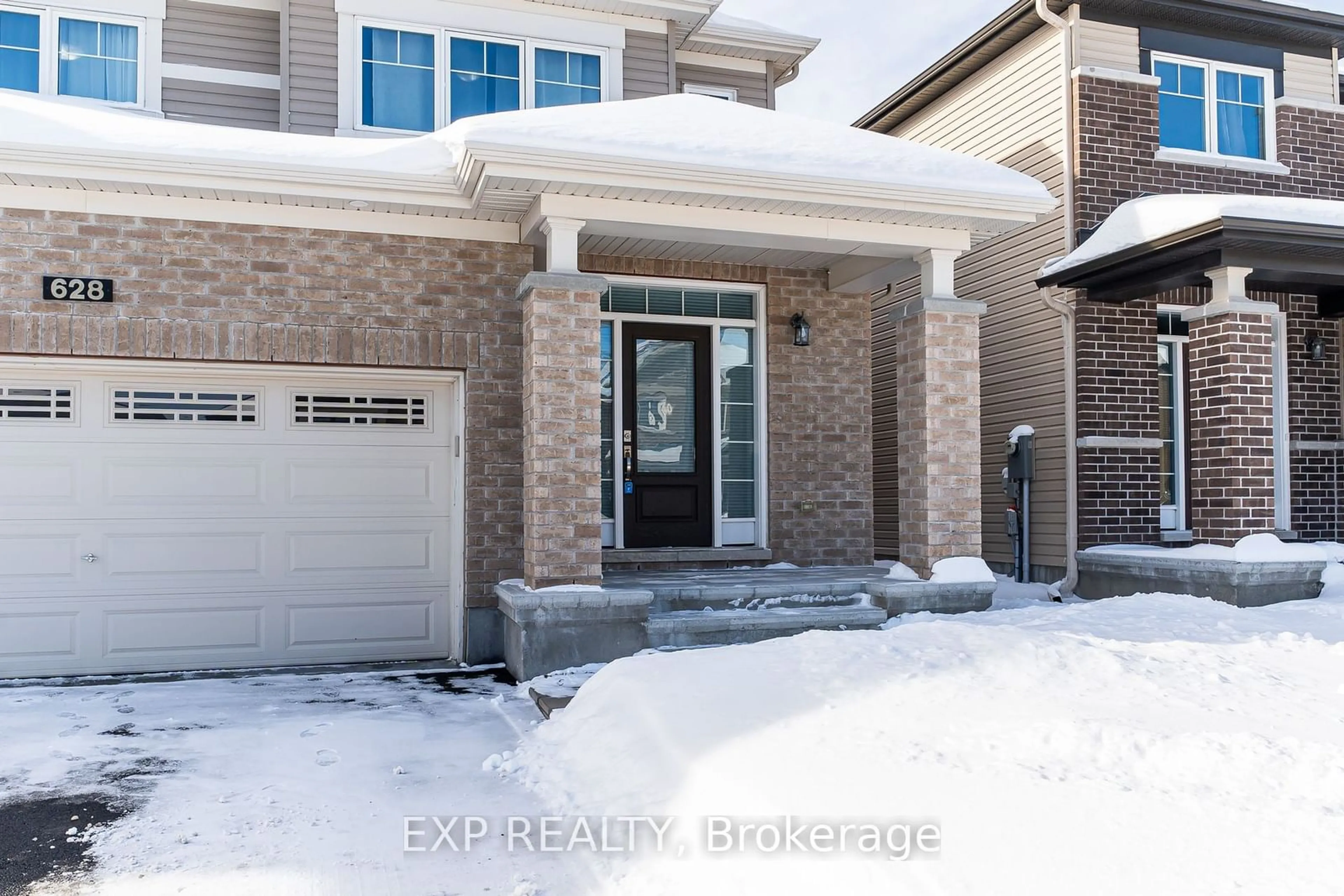 Home with brick exterior material, street for 628 Eagle Crest Hts, Stittsville - Munster - Richmond Ontario K2S 2E6