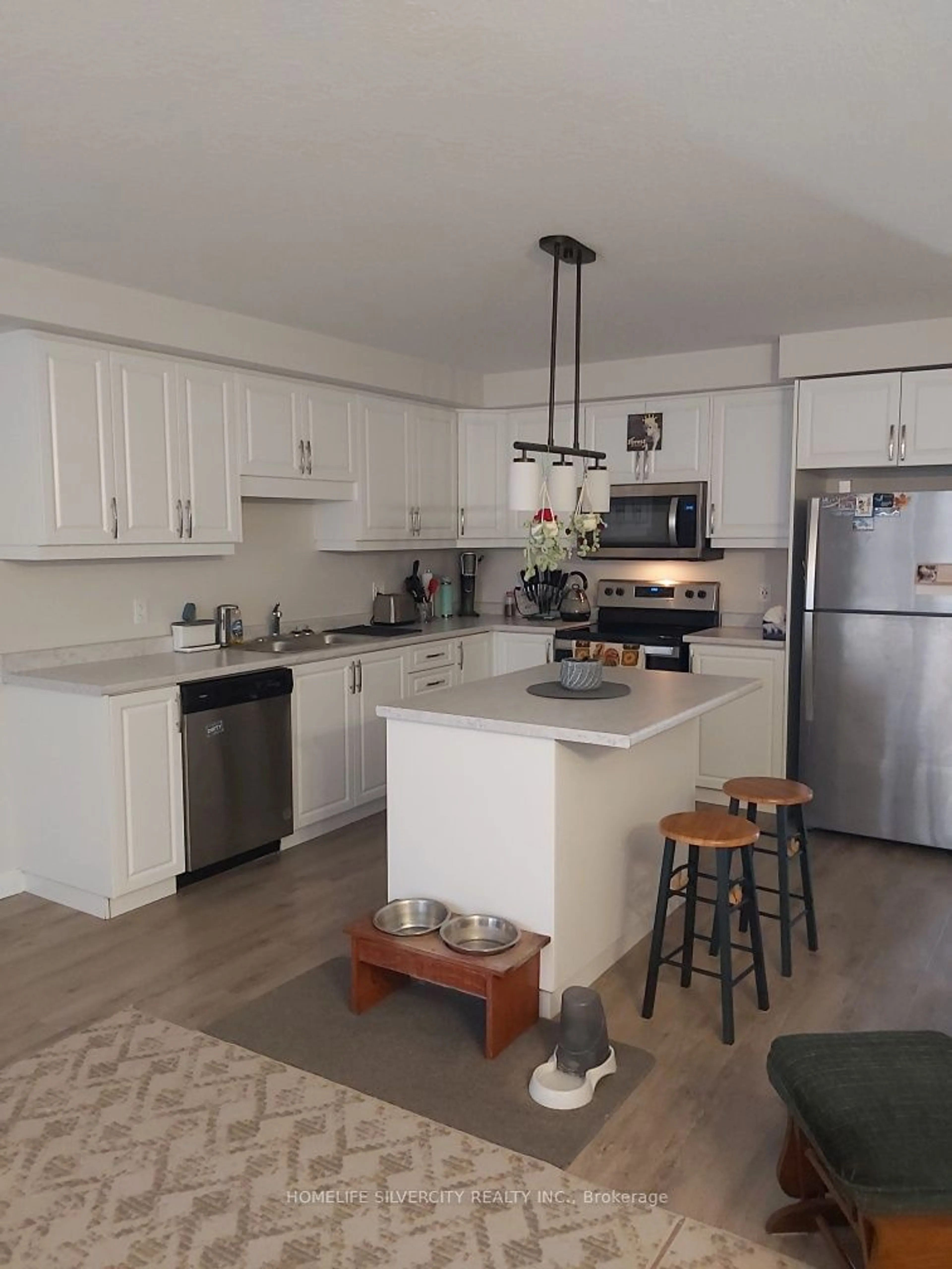 Open concept kitchen, unknown for 160 Stanley St, Norfolk Ontario N3Y 0G6