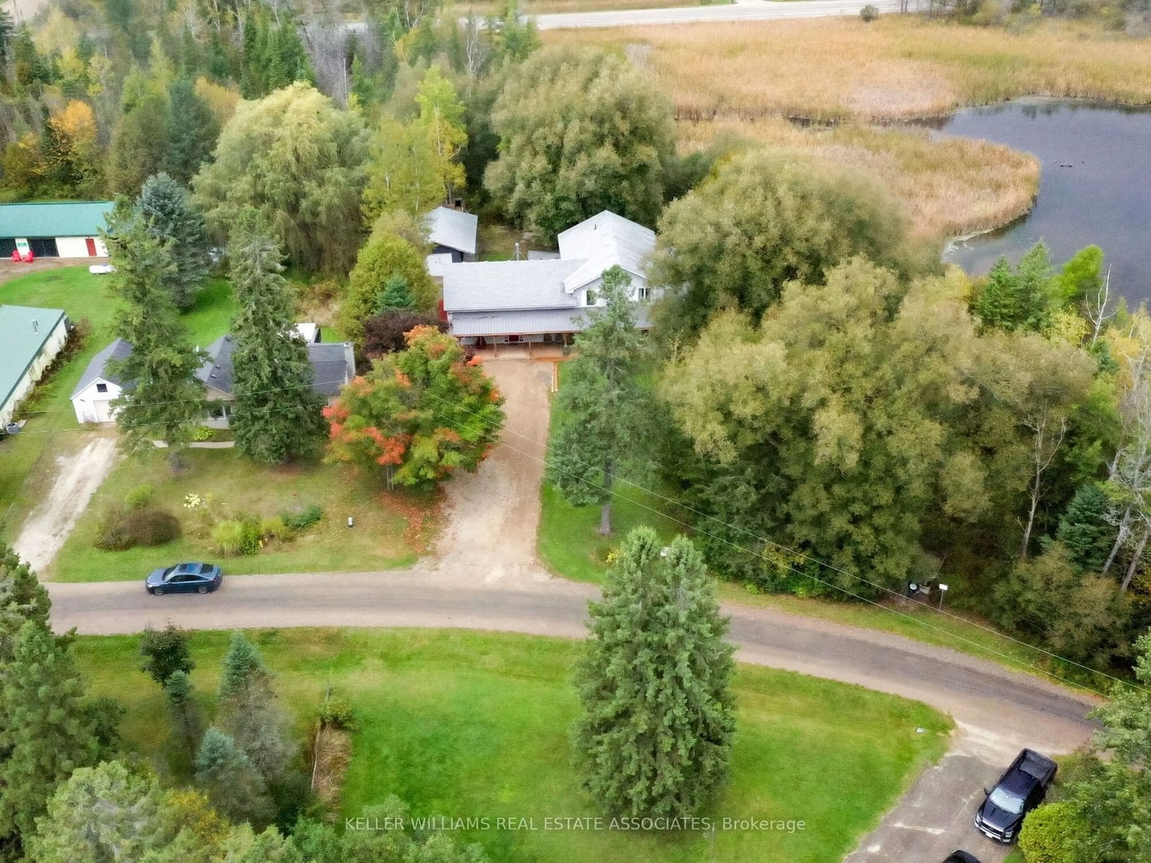 A pic from outside/outdoor area/front of a property/back of a property/a pic from drone, forest/trees view for 8 Scott Cres, Erin Ontario N0B 1Z0