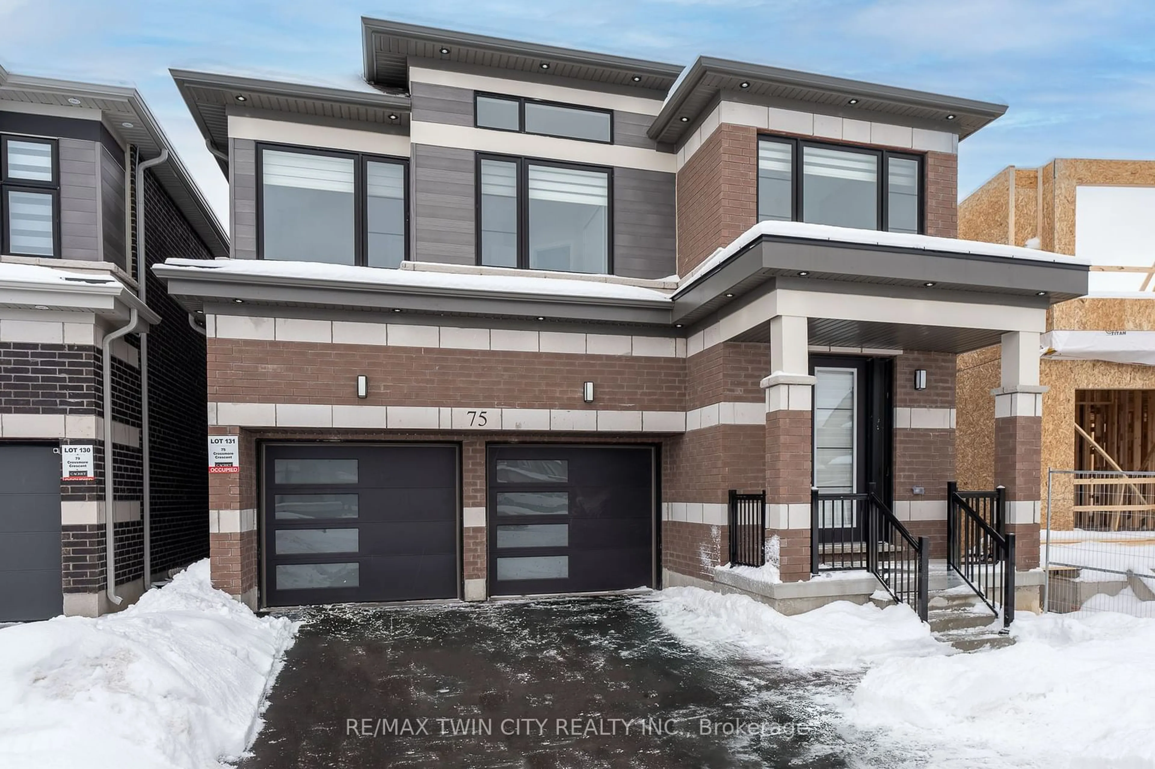 Home with brick exterior material, street for 75 CROSSMORE Cres, Cambridge Ontario N1S 0C7