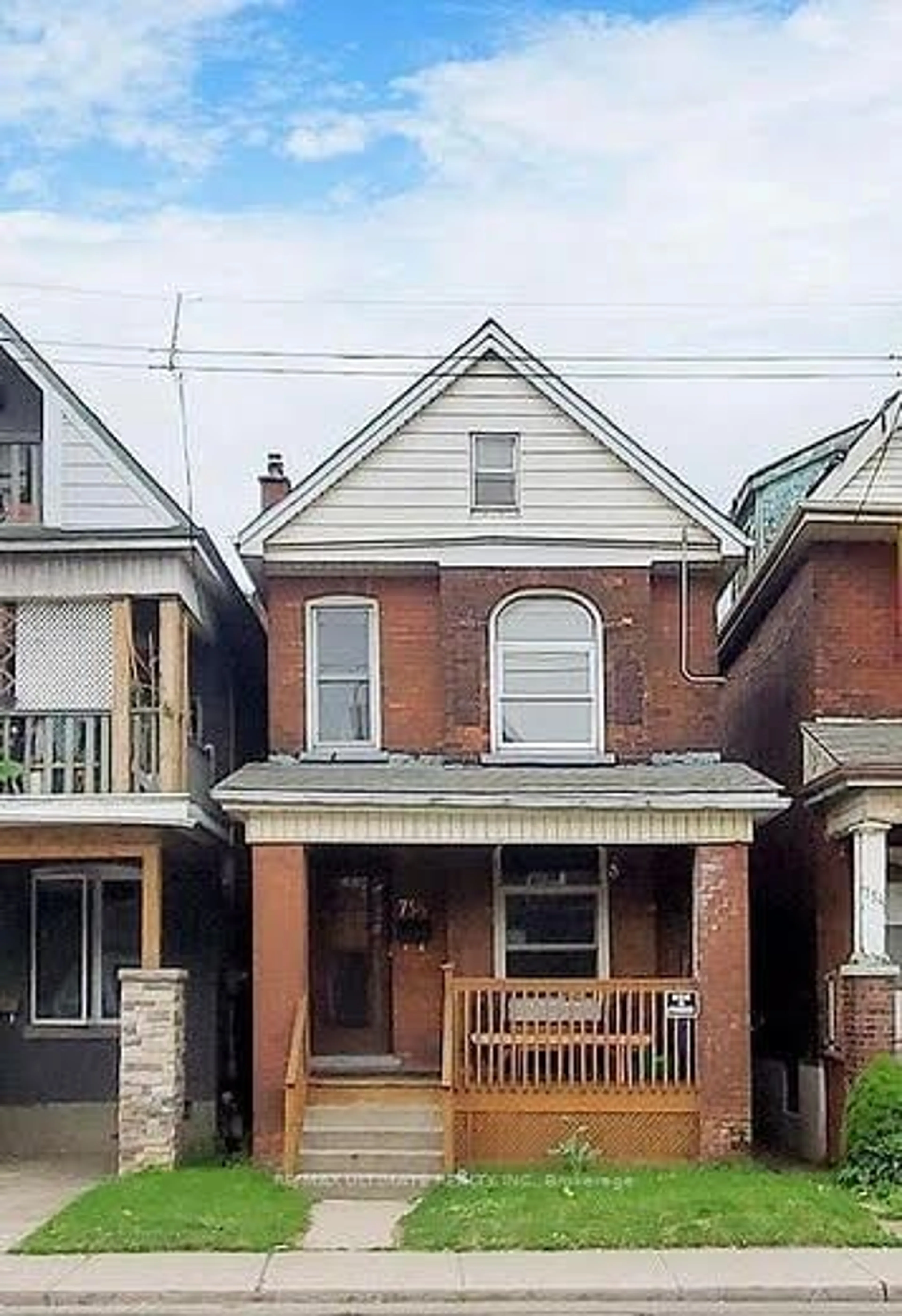 Home with brick exterior material, street for 756 Cannon St, Hamilton Ontario L8L 2G9