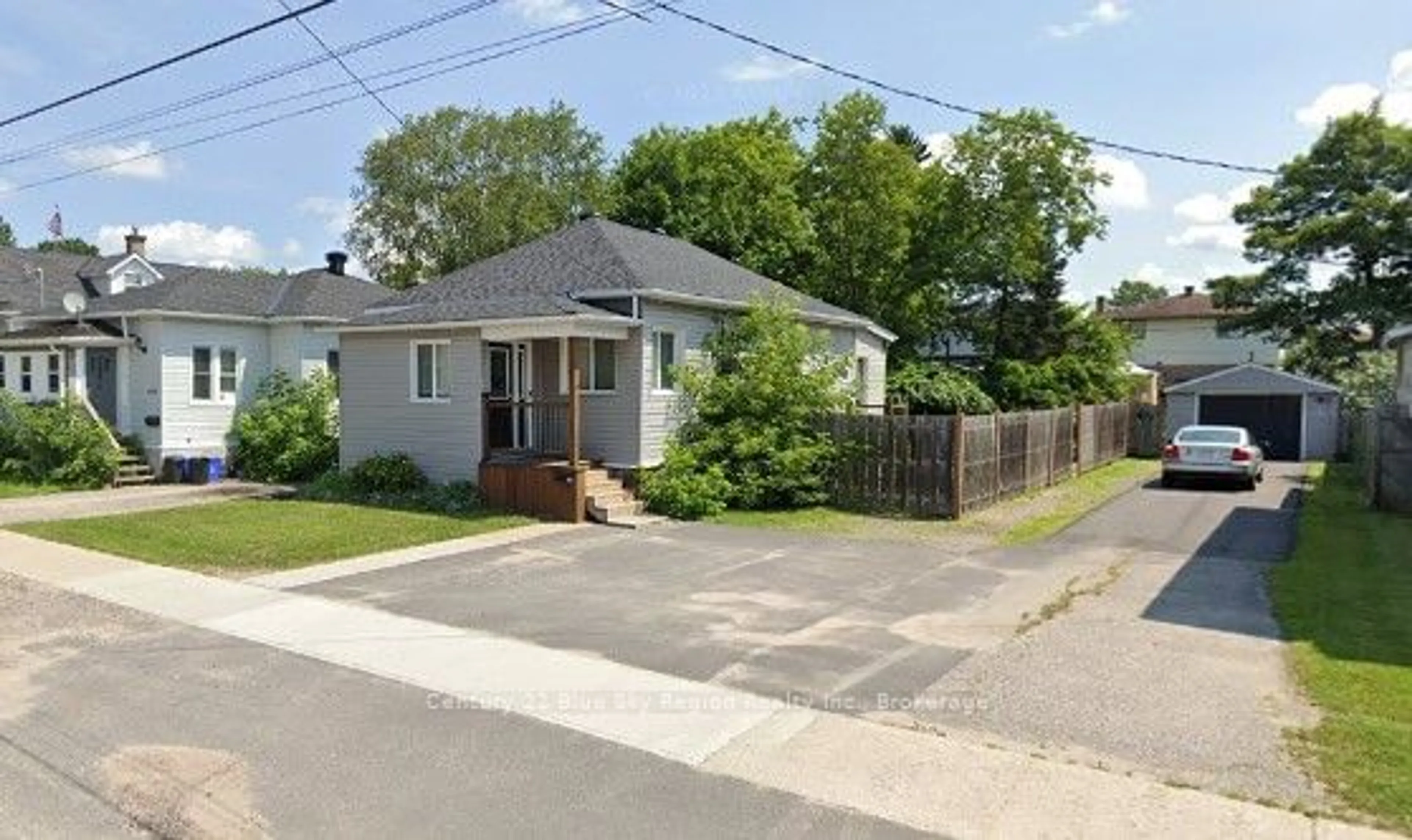 A pic from outside/outdoor area/front of a property/back of a property/a pic from drone, street for 668 Douglas St, North Bay Ontario P1B 5N8