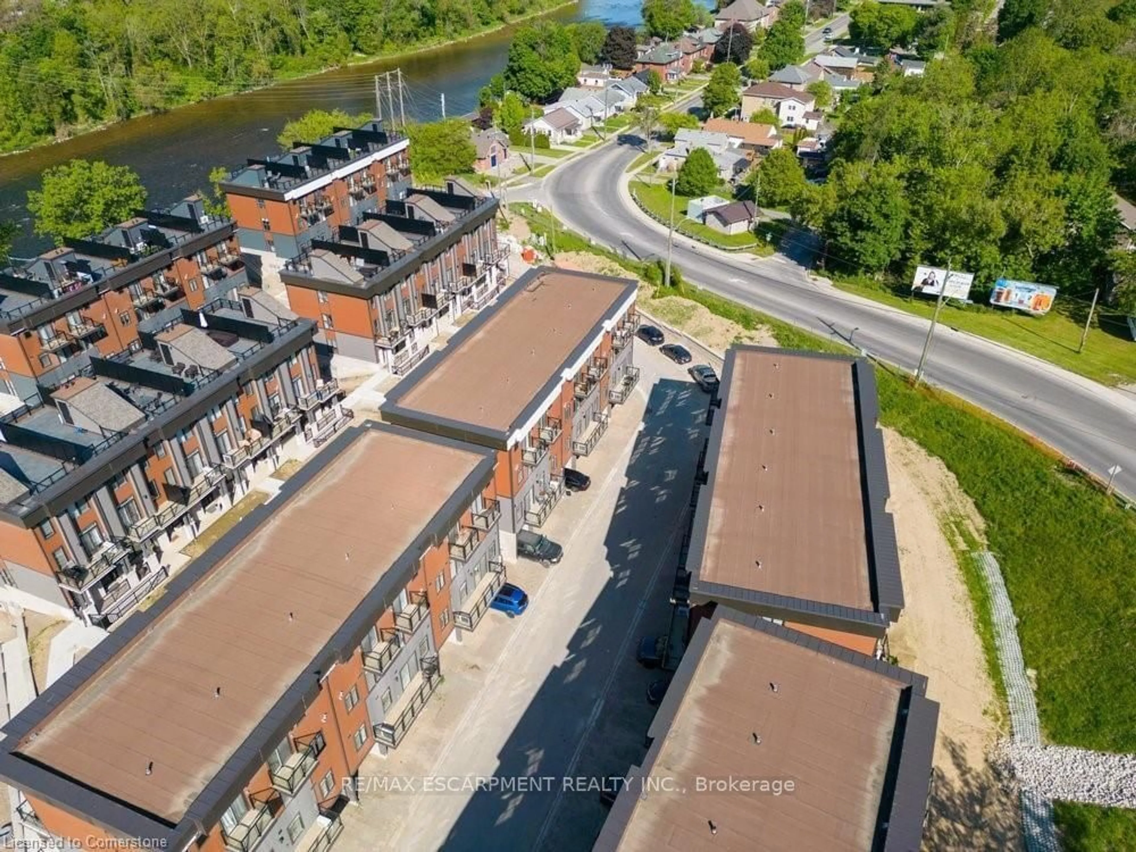 A pic from outside/outdoor area/front of a property/back of a property/a pic from drone, street for 2 Willow St #41, Brant Ontario N3L 0K7