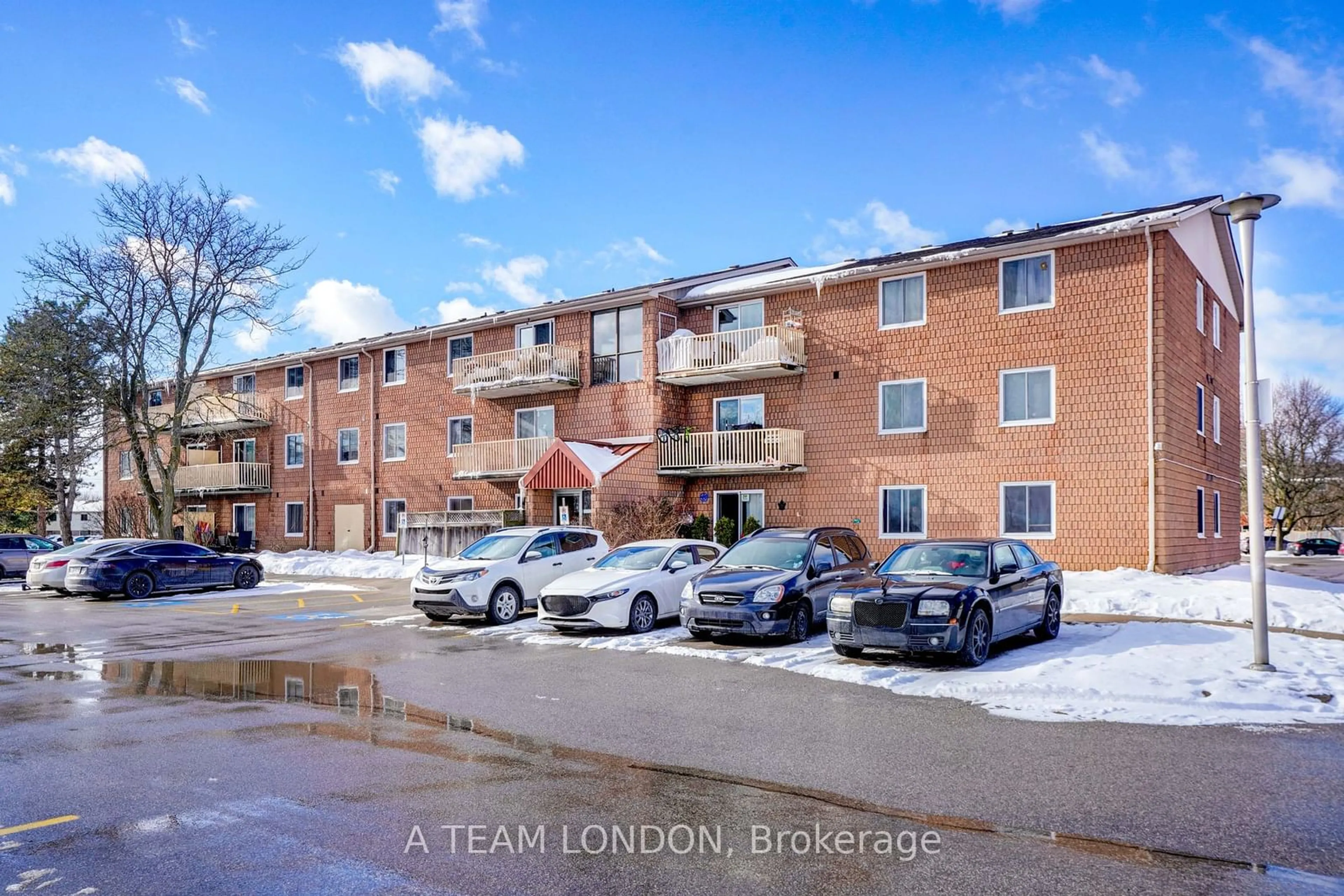 Unknown for 1586 Ernest Ave #303, London Ontario N6E 1Y1