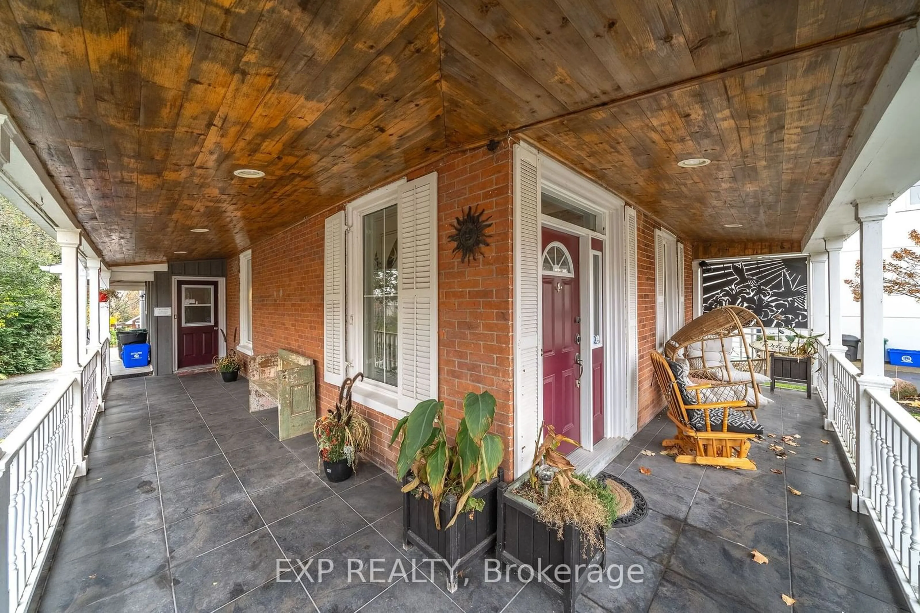 Indoor entryway for 295 Main St, Prince Edward County Ontario K0K 1G0