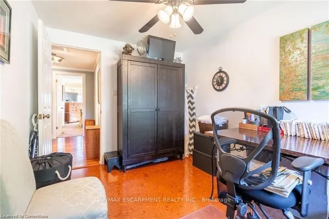 Additional property image - 89 Larraine Ave