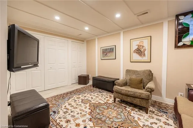 Additional property image - 89 Larraine Ave