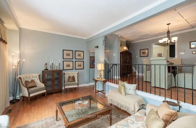 Additional property image - 89 Larraine Ave