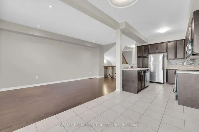 Additional property image - 12 Marina Point Cres