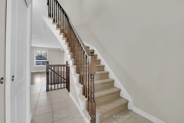 Additional property image - 12 Marina Point Cres