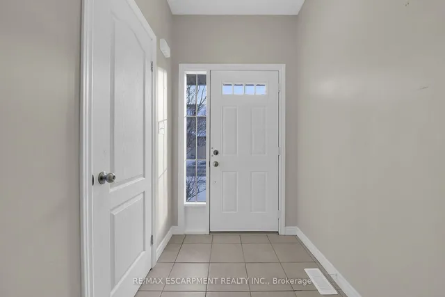 Additional property image - 12 Marina Point Cres