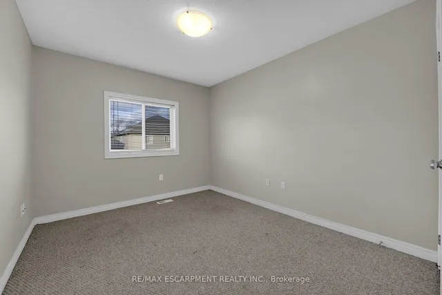 Additional property image - 12 Marina Point Cres