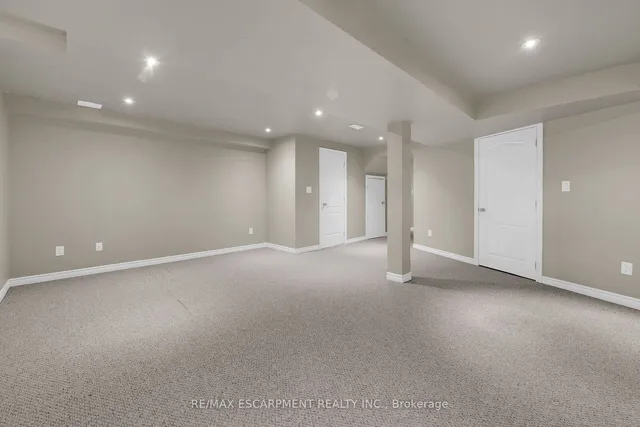 Additional property image - 12 Marina Point Cres